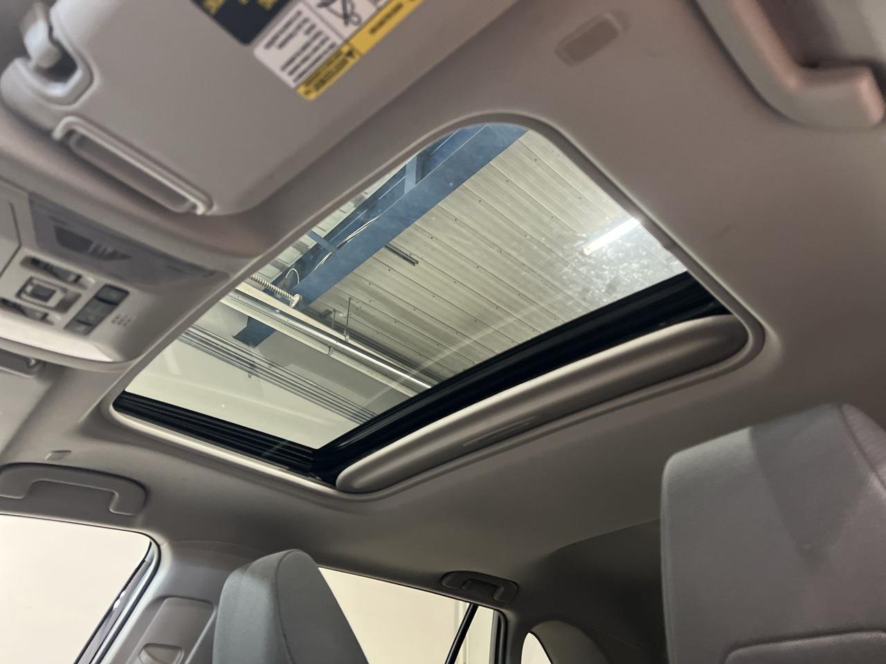 2023 Toyota RAV4 XLE AWD | SUNROOF | HTD SEATS | CARPLAY | ALLOYS Photo