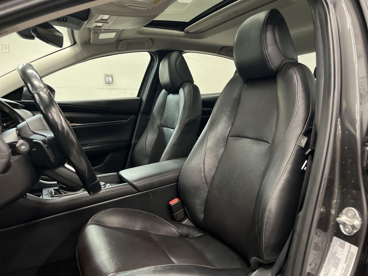 2020 Mazda MAZDA3 GT | LOW KMS!| HTD LEATHER| SUNROOF| CRAPLAY | HUD Photo