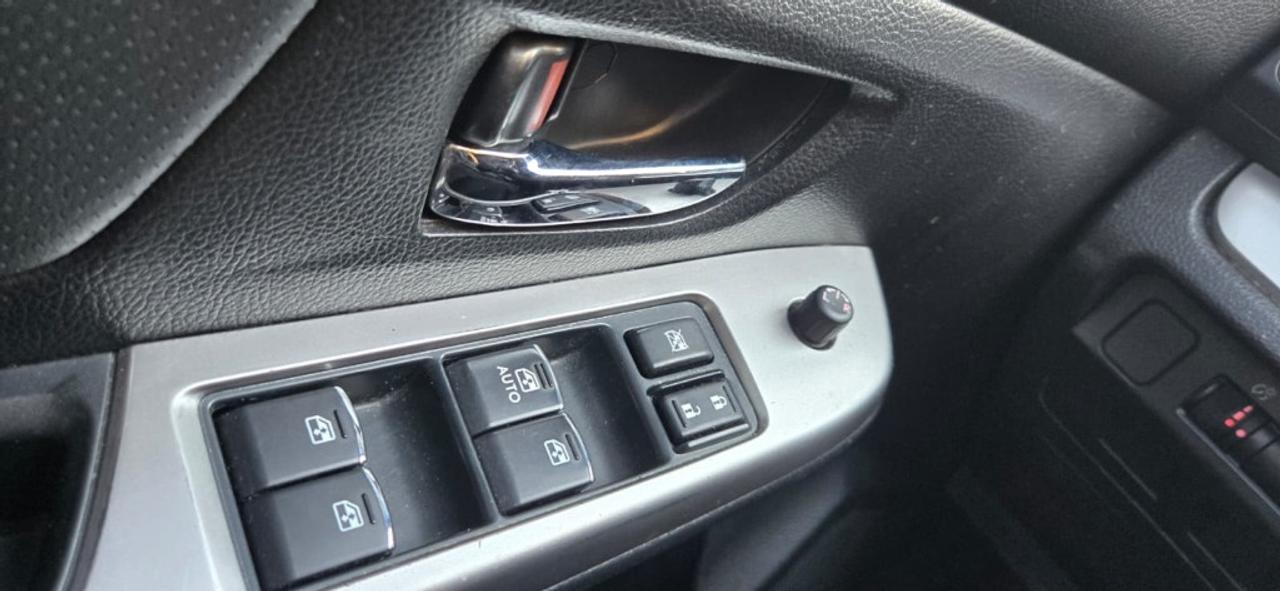 2015 Subaru Impreza 4dr Sedan 2.0i w/Limited Pkg Photo