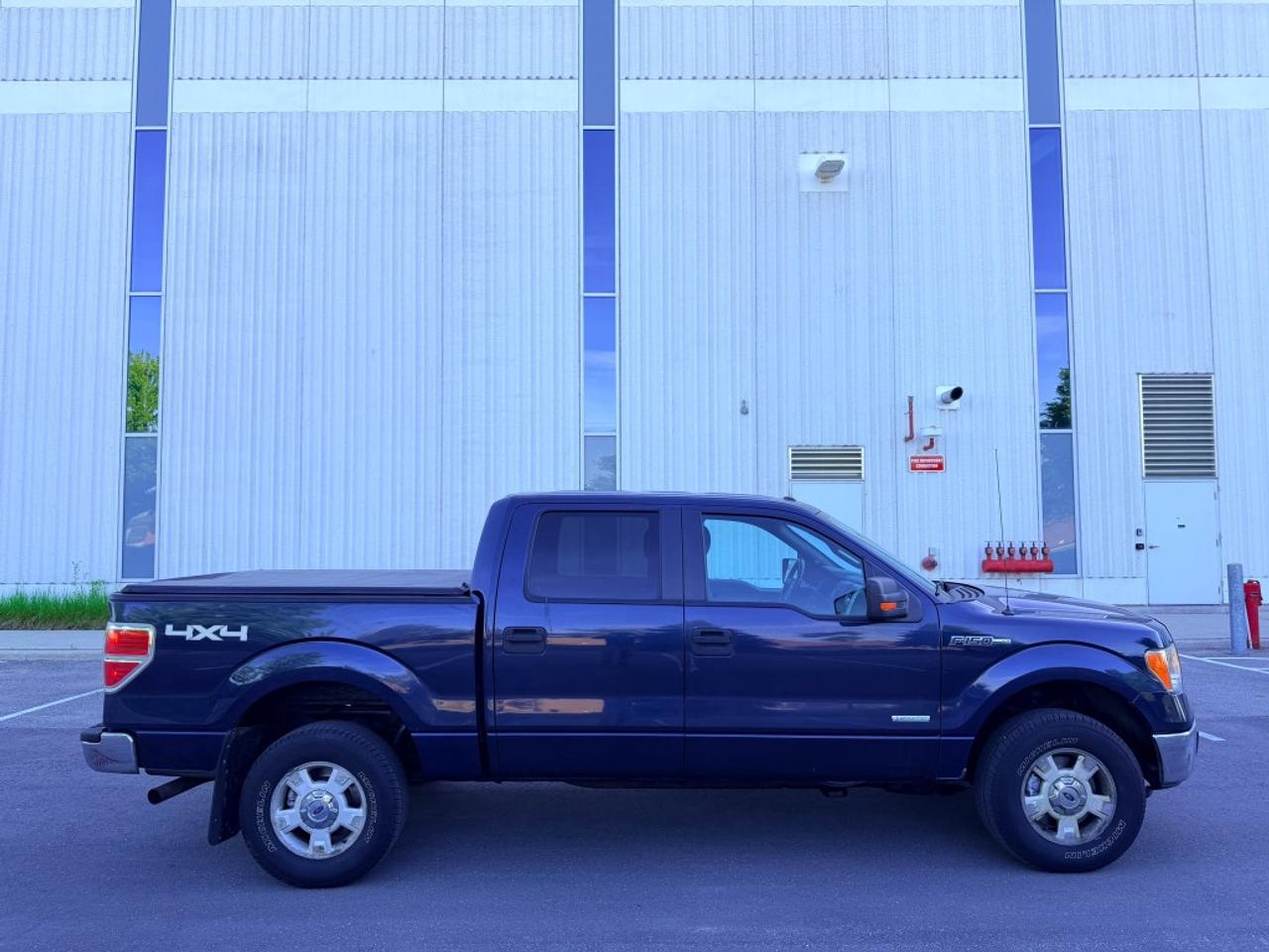 2013 Ford F-150 XLT 4x2 SuperCab Styleside 6.5 ft. box 145 in. WB Automatic Photo