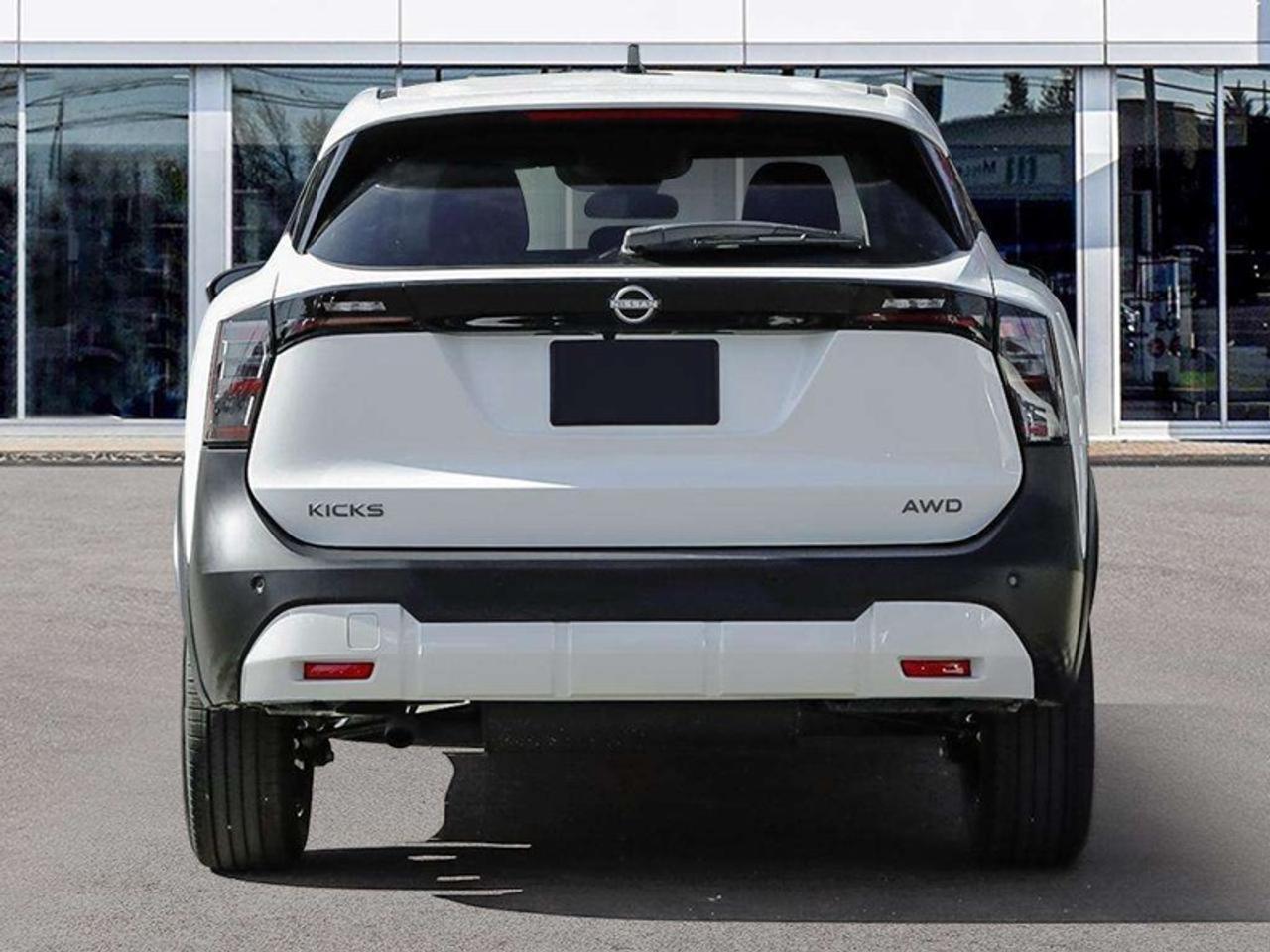 2026 Nissan Kicks SV AWD  - Premium Package Photo4