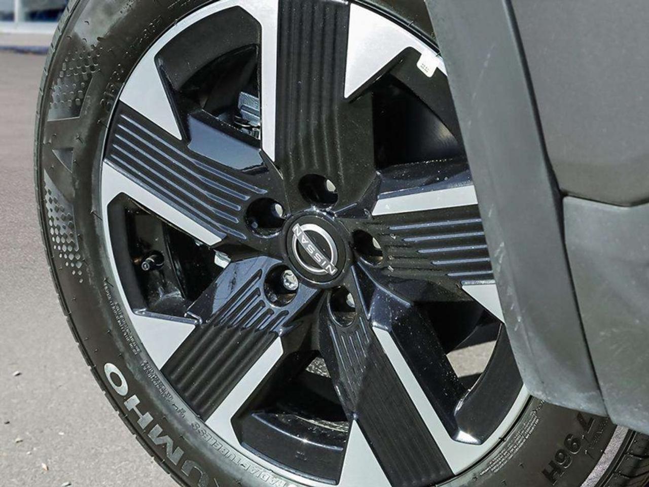 2026 Nissan Kicks SV AWD  - Premium Package Photo