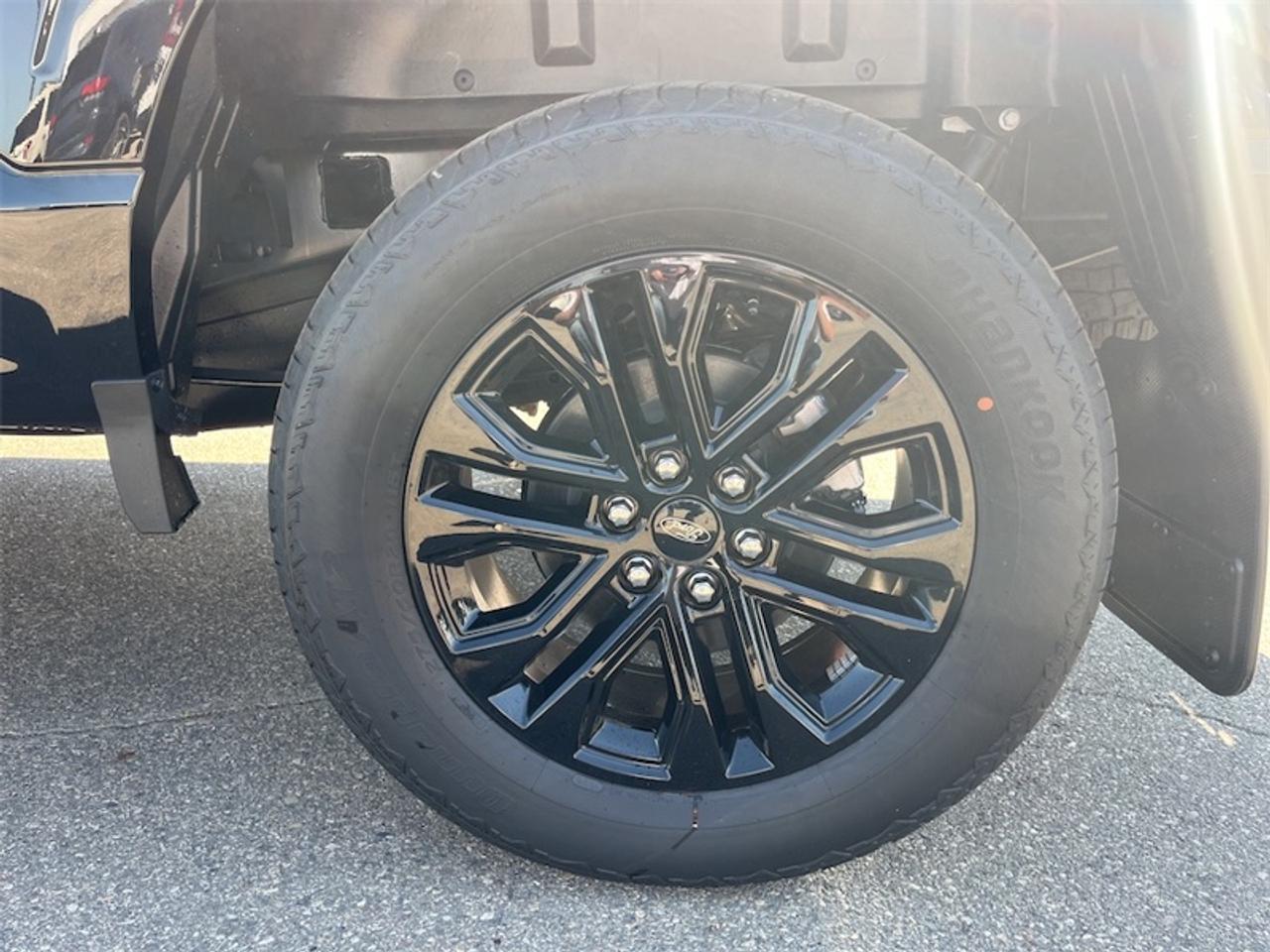 2026 Ford F-150 Lariat  - Tow Package Photo5