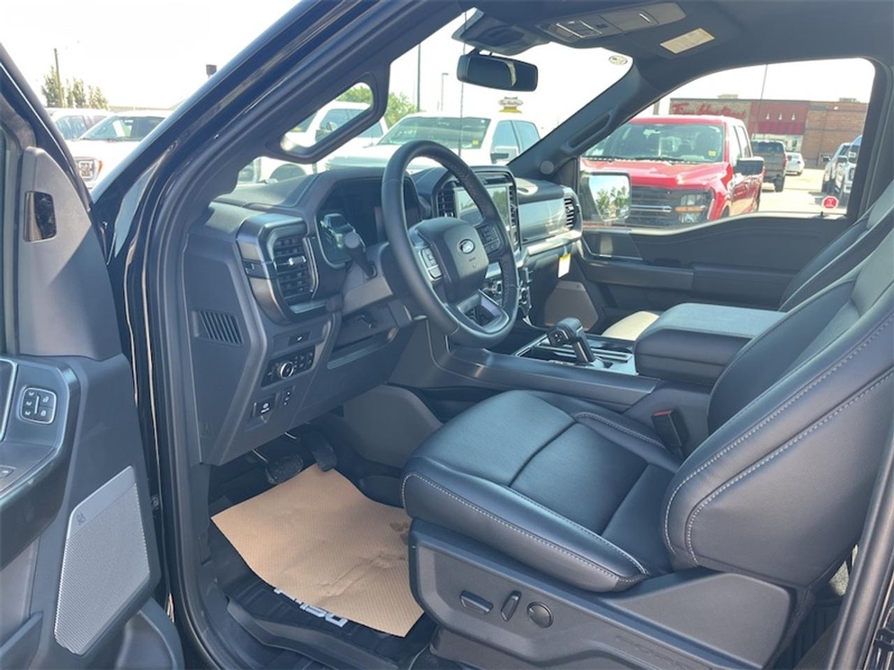 2026 Ford F-150 Lariat  - Tow Package Photo5