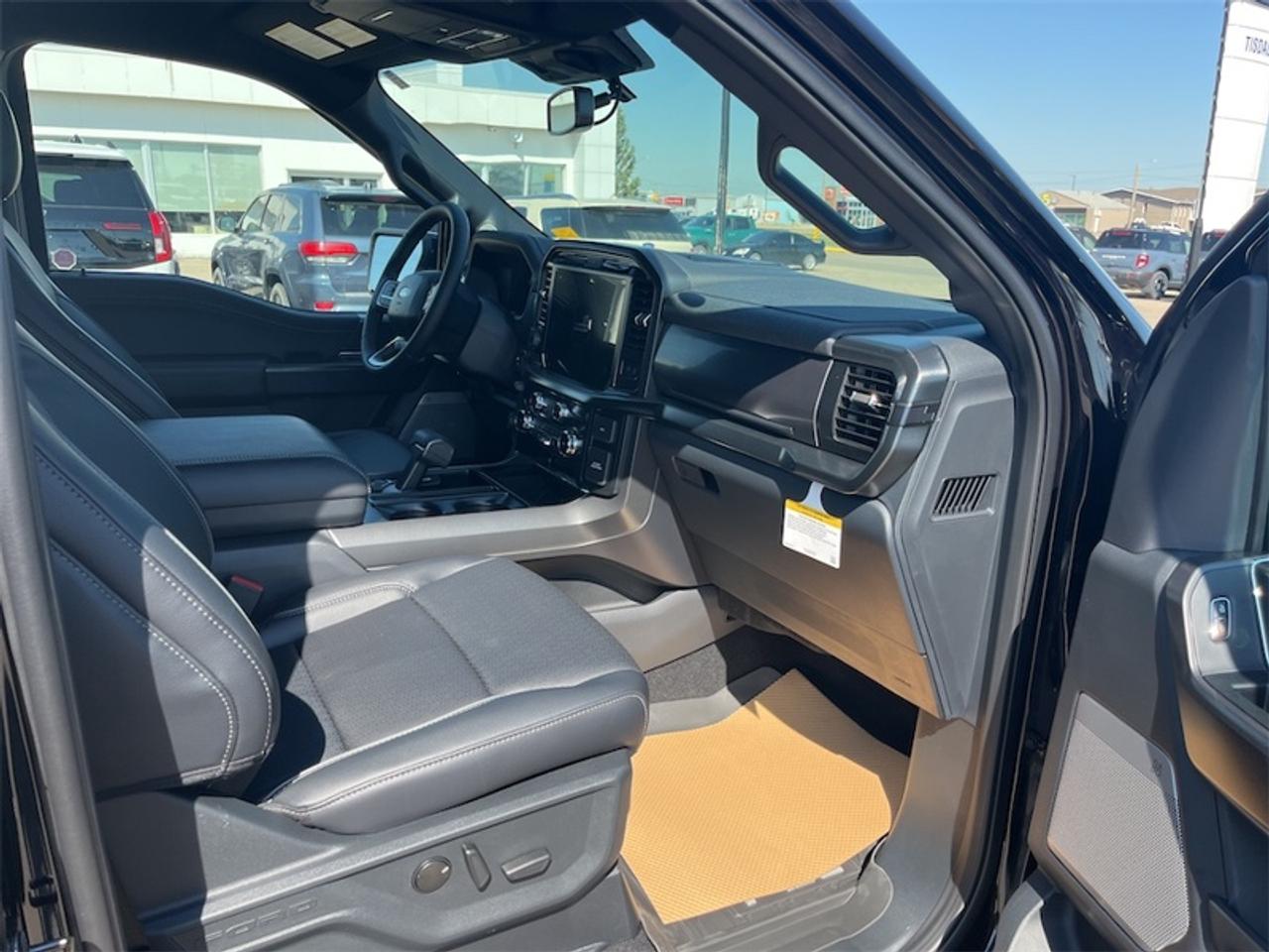 2026 Ford F-150 Lariat  - Tow Package Photo5