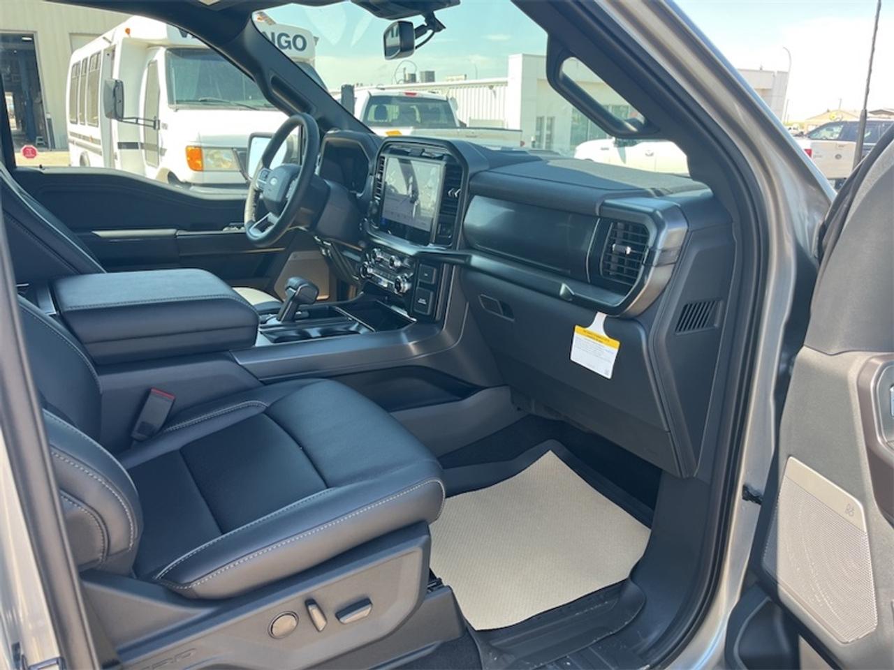 2026 Ford F-150 Lariat  - Tow Package Photo5