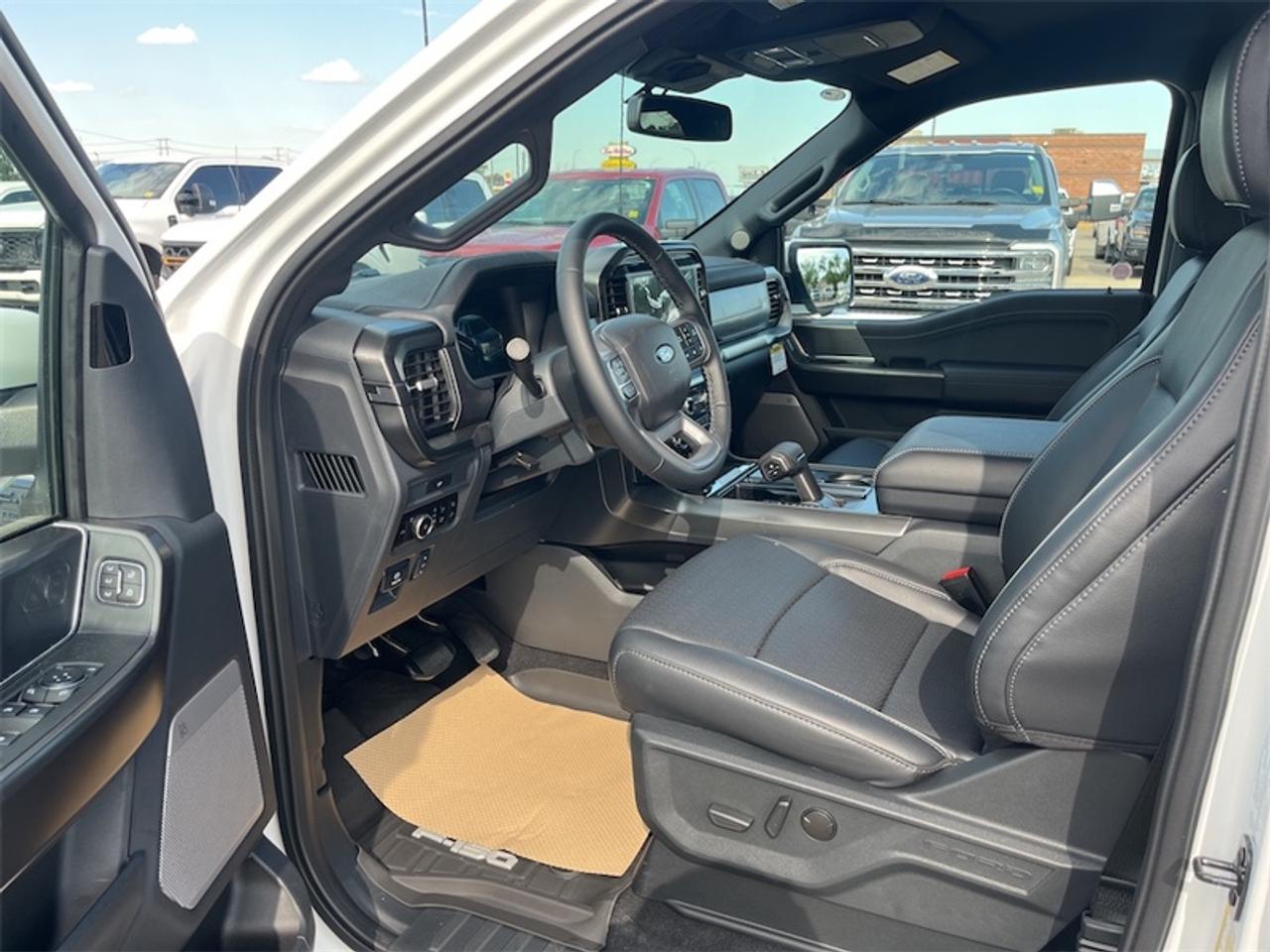 2026 Ford F-150 Lariat  - Tow Package Photo5