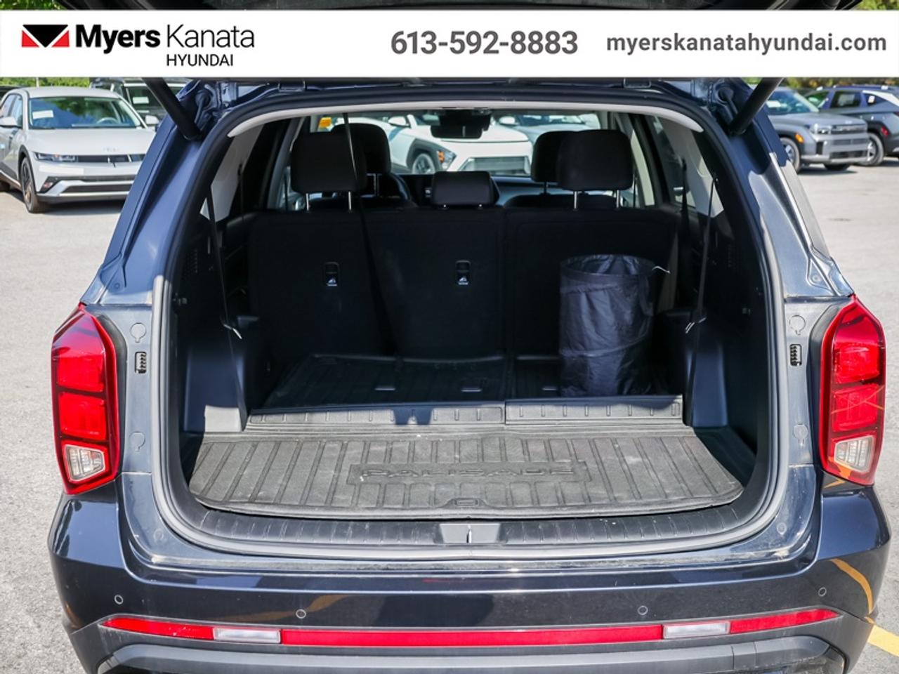 2023 Hyundai PALISADE Urban 8-Passenger   - Cooled Seats Photo