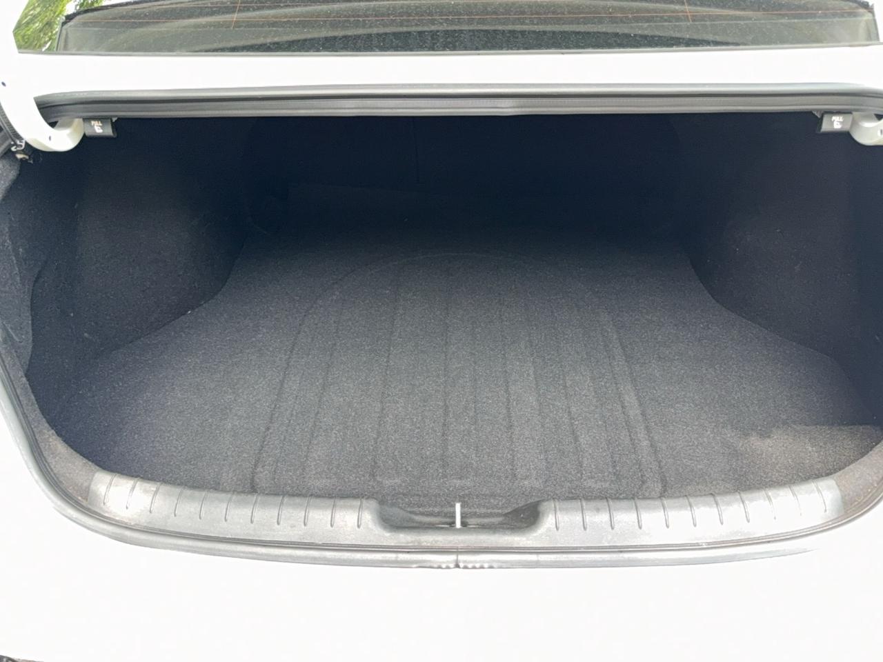 2022 Hyundai Elantra N LINE - LEATHER - SUNROOF - LOADED Photo