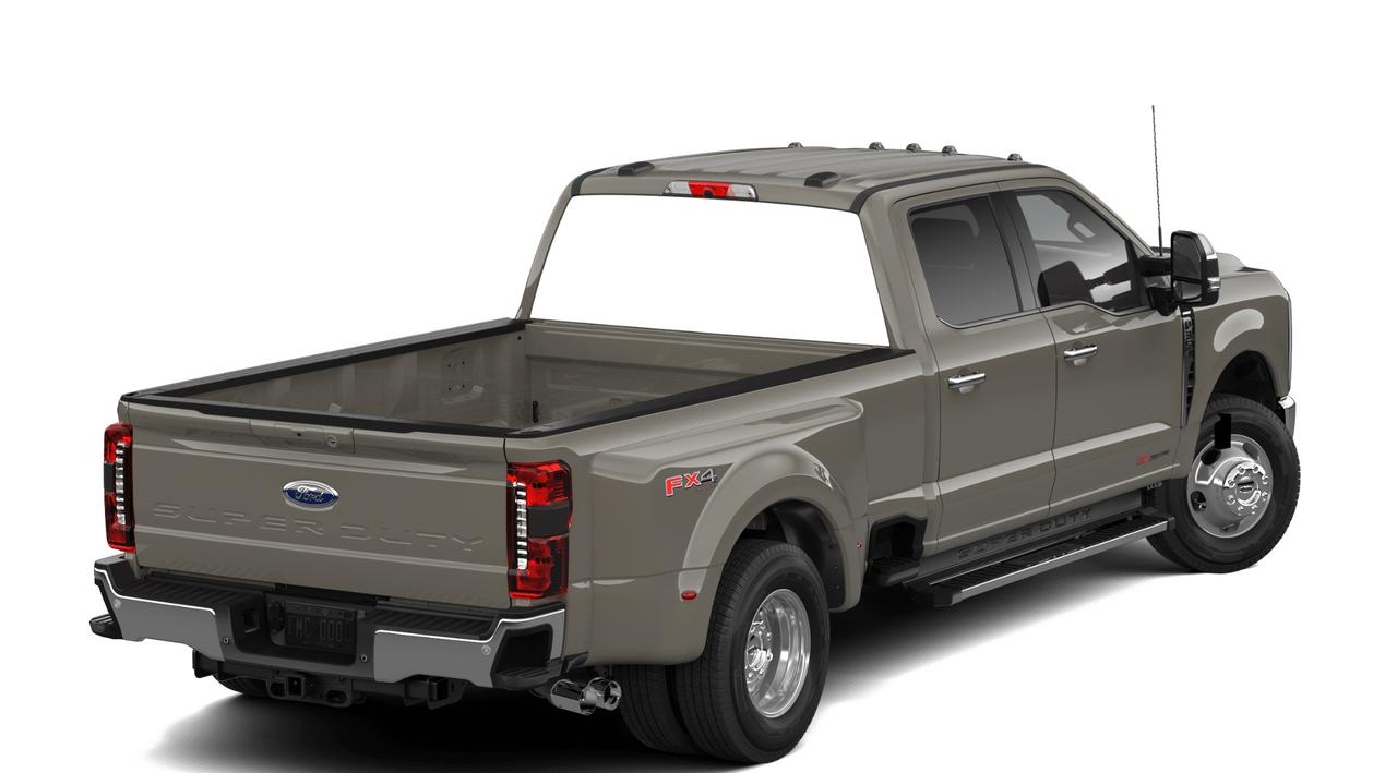 2026 Ford F-350 Super Duty DRW Lariat Photo2