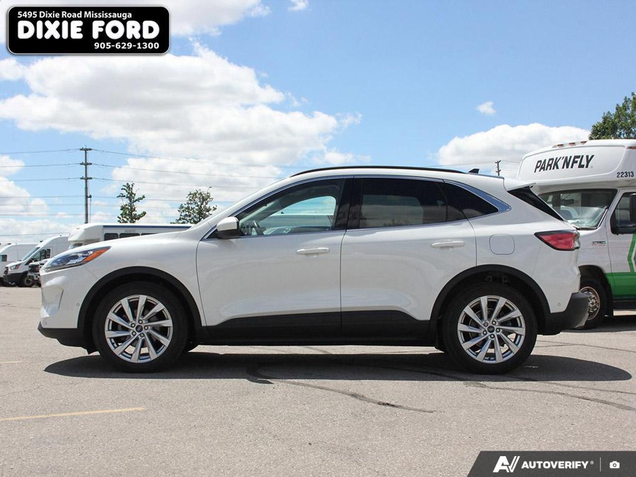 2021 Ford Escape Titanium Hybrid Photo