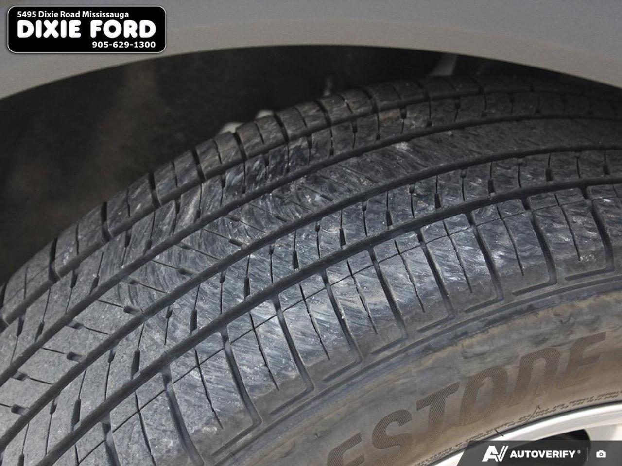 2021 Ford Escape Titanium Hybrid Photo
