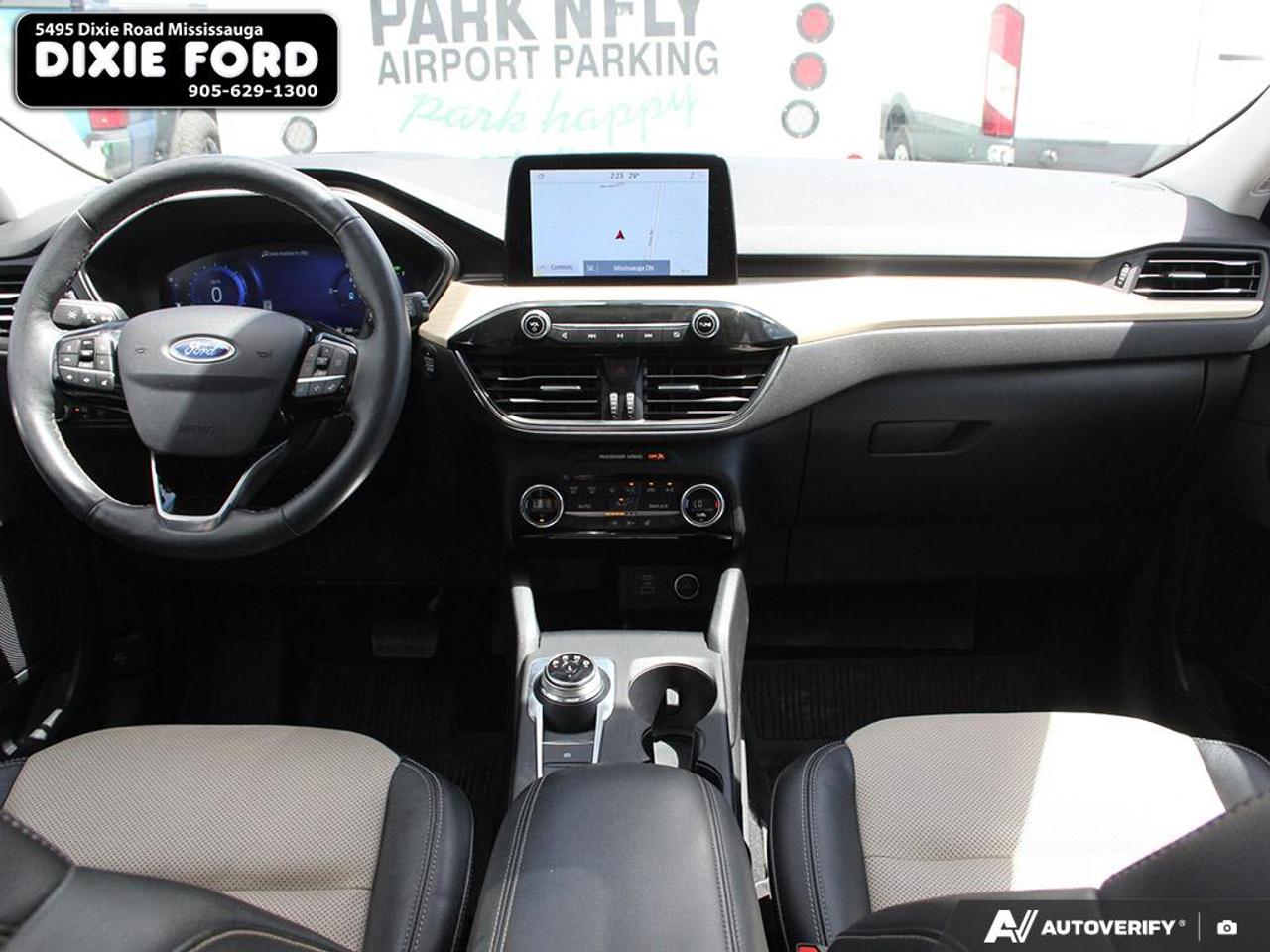 2021 Ford Escape Titanium Hybrid Photo