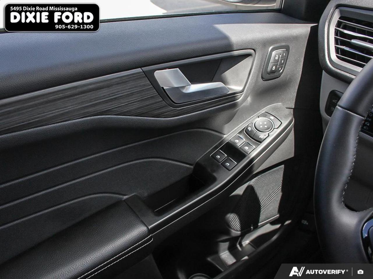 2025 Ford Escape PHEV Photo