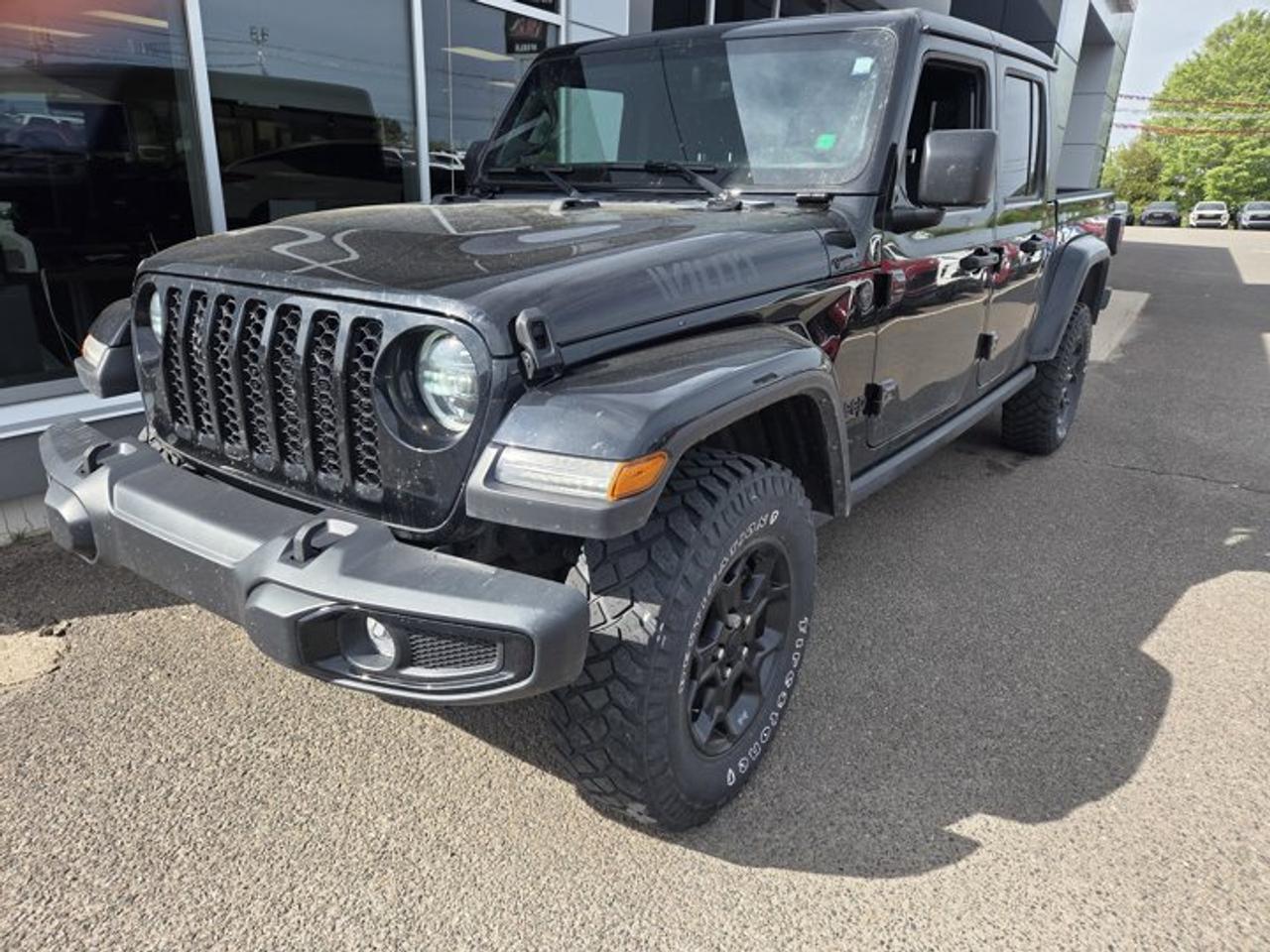 Willys 4x4, 8-Speed Automatic w/OD, Regular Unleaded V-6 3.6 L/220