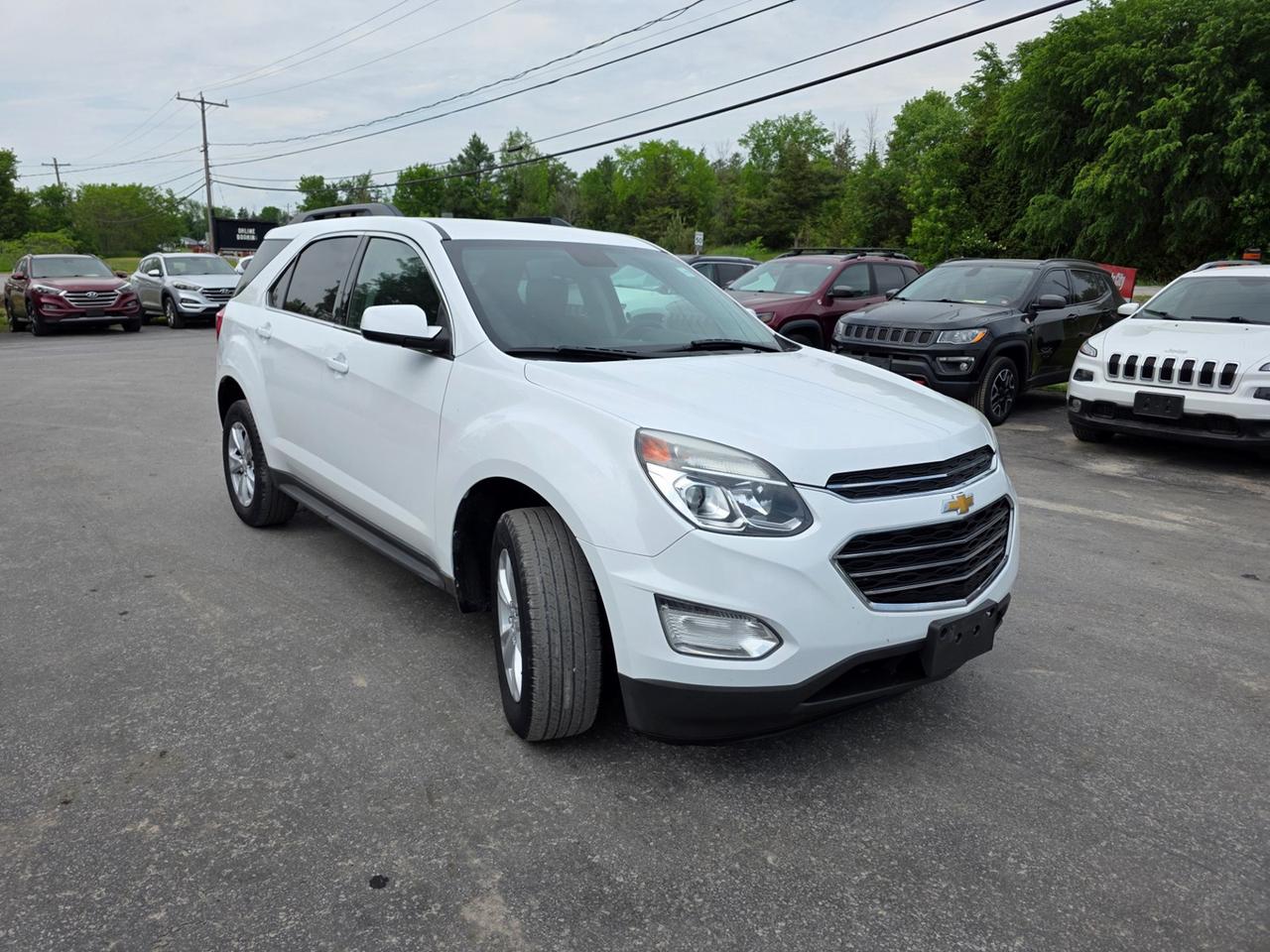 2017 Chevrolet Equinox LT Photo