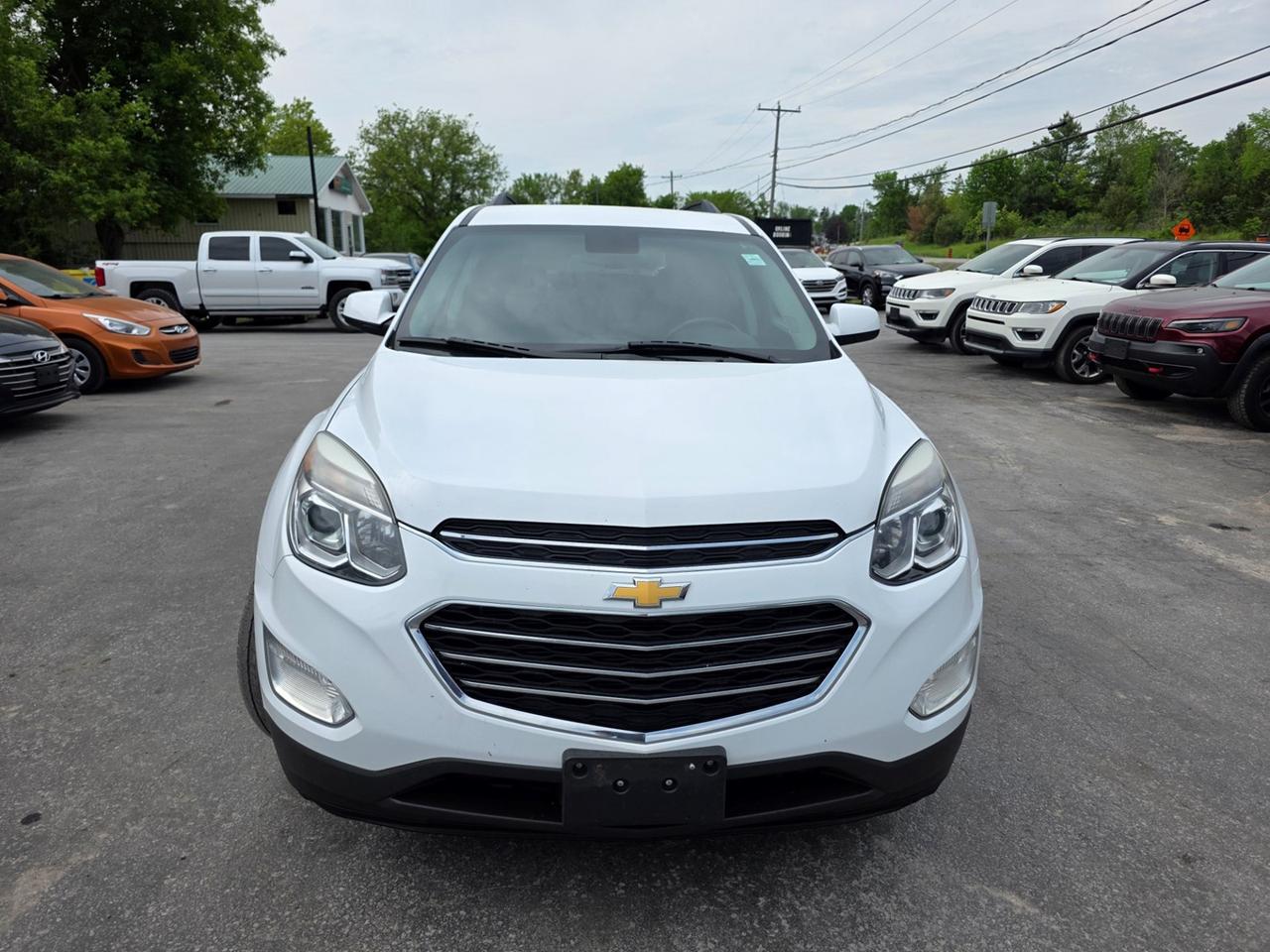2017 Chevrolet Equinox LT Photo