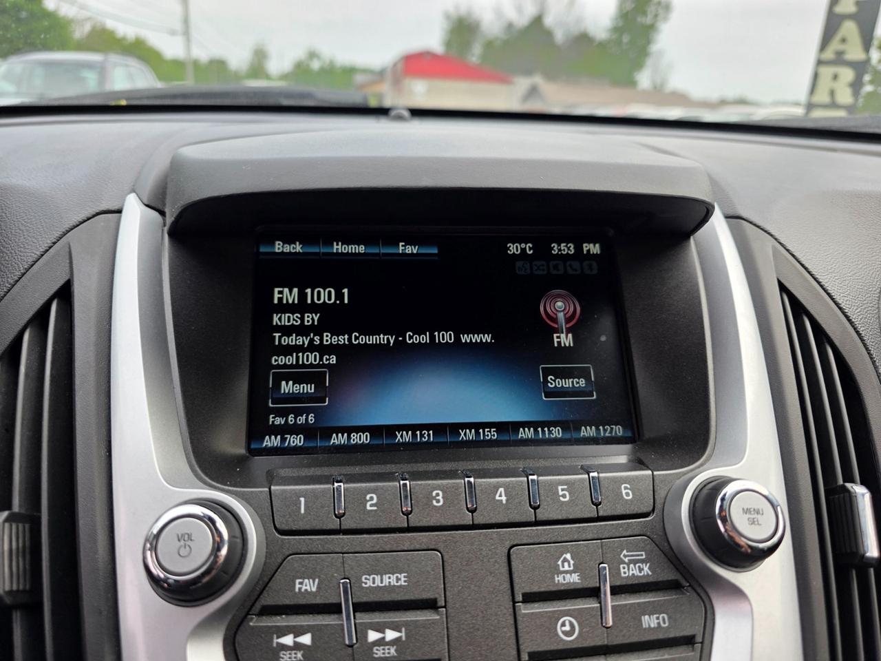 2017 Chevrolet Equinox LT Photo