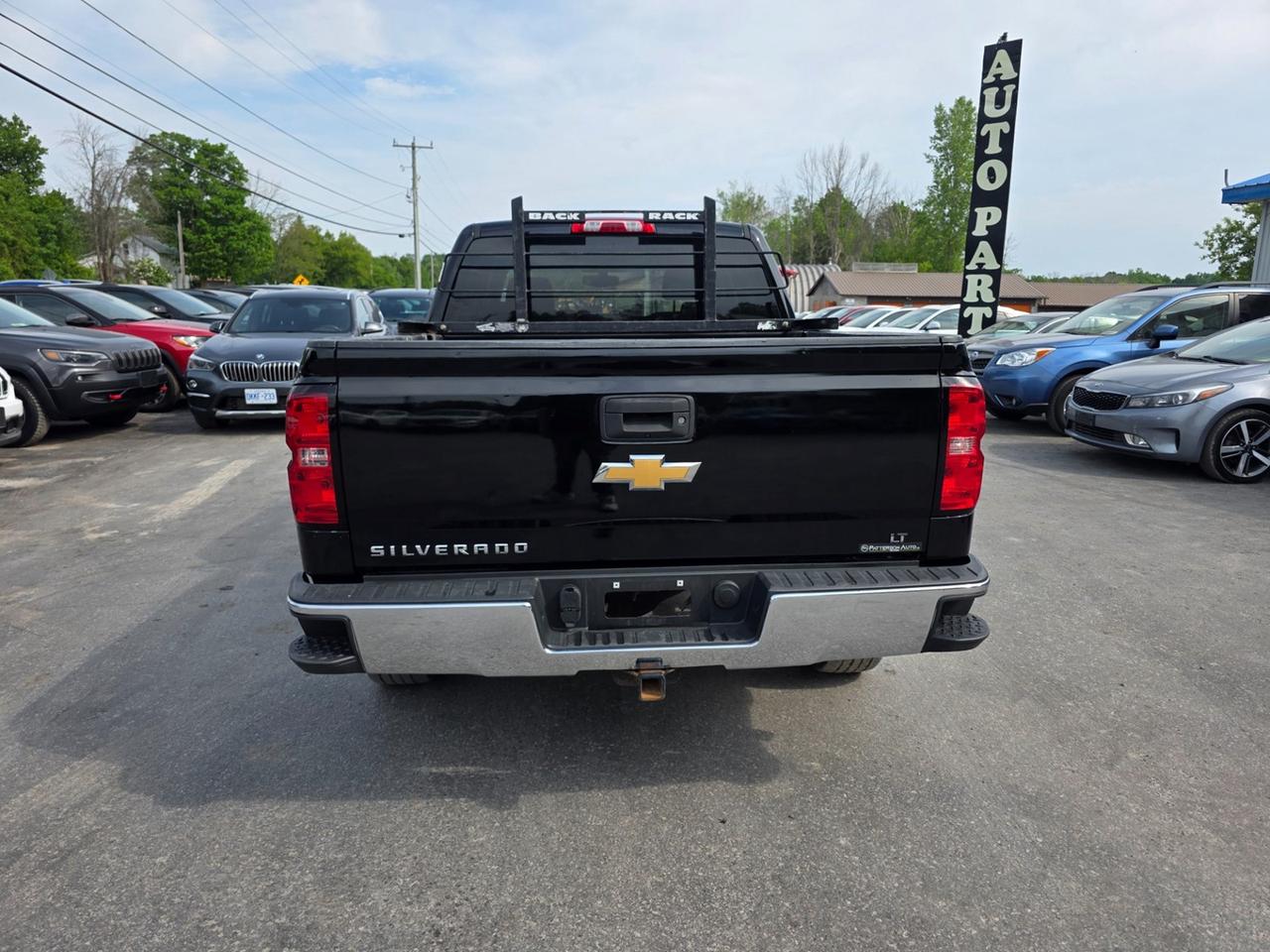 2017 Chevrolet Silverado 1500 LT Photo3