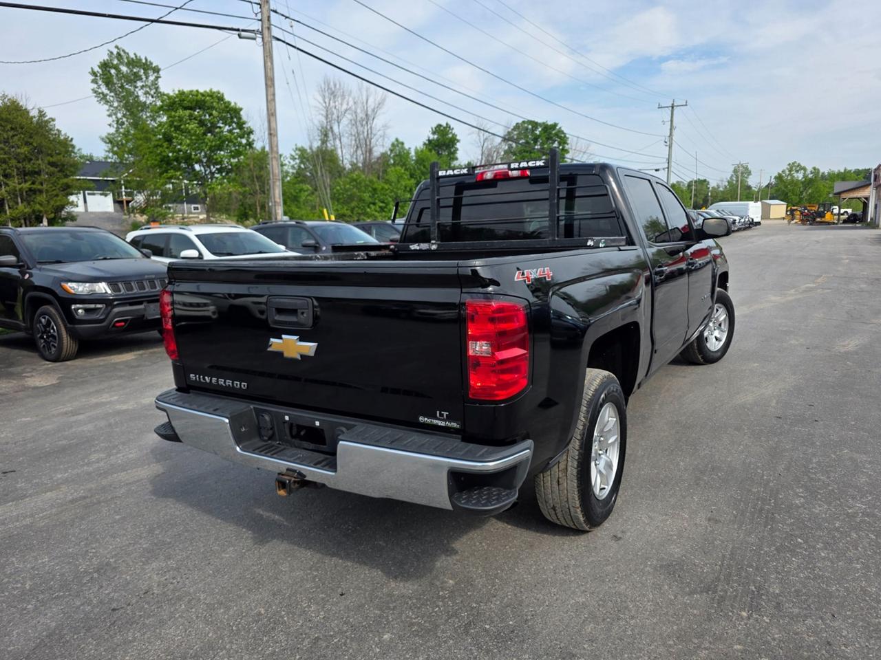 2017 Chevrolet Silverado 1500 LT Photo4
