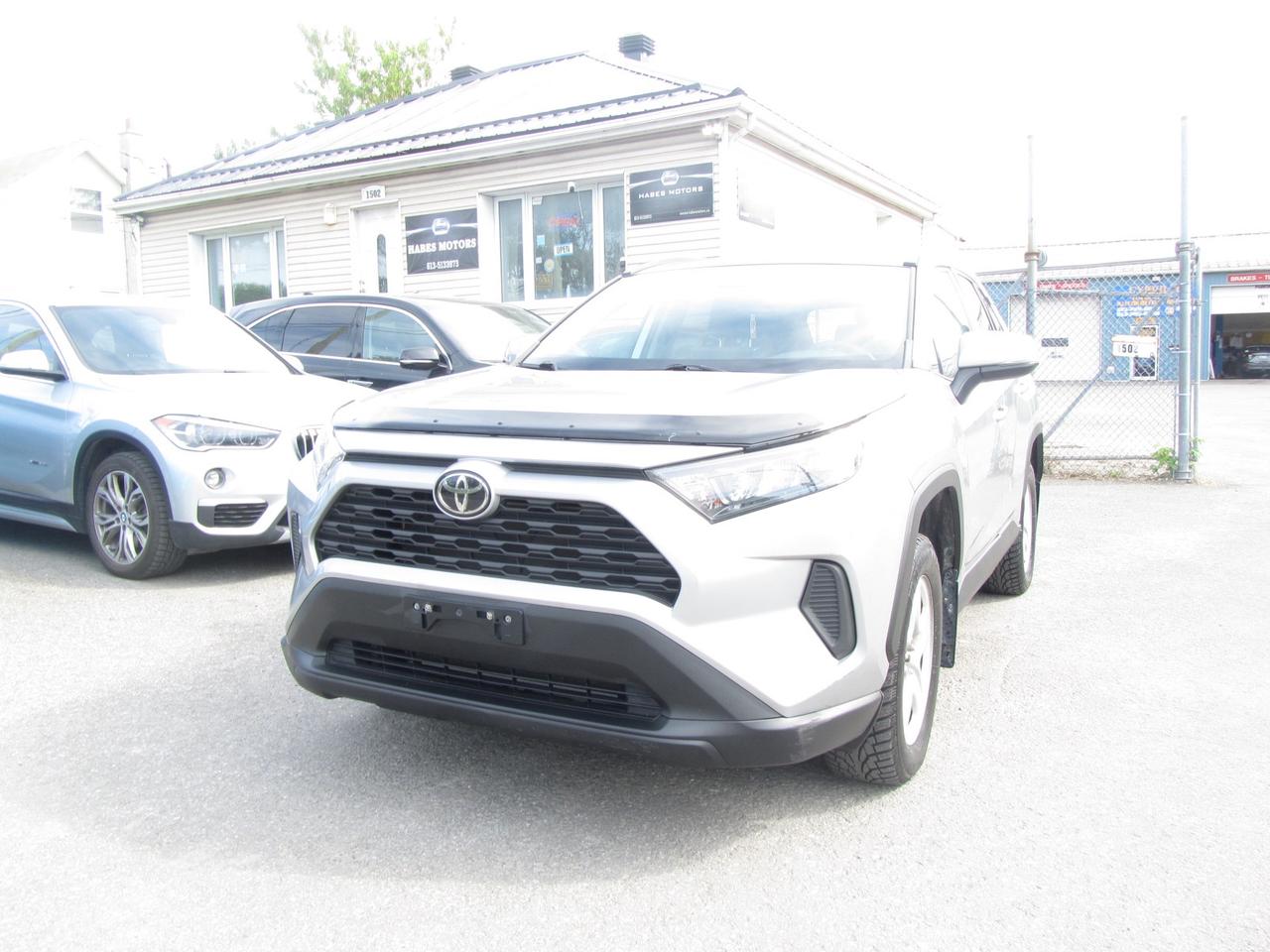 2020 Toyota RAV4 LE AWD Photo