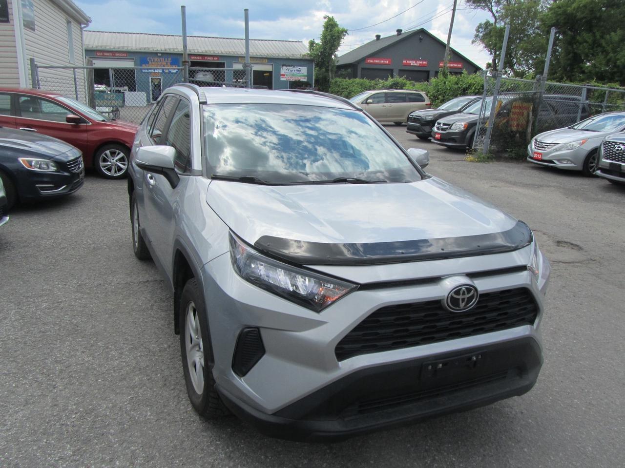 2020 Toyota RAV4 LE AWD Photo