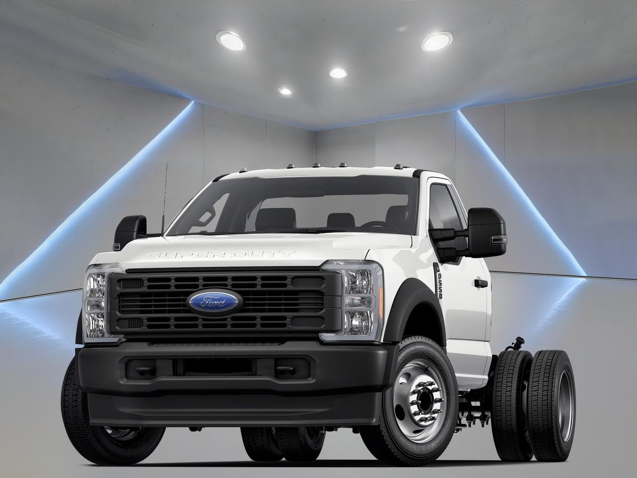 2026 Ford F-550 XLT Photo