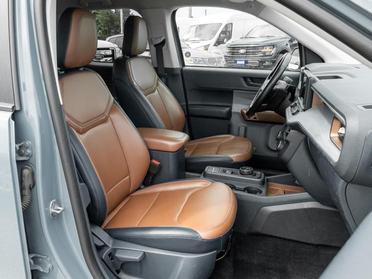 2022 Ford Maverick Lariat Photo