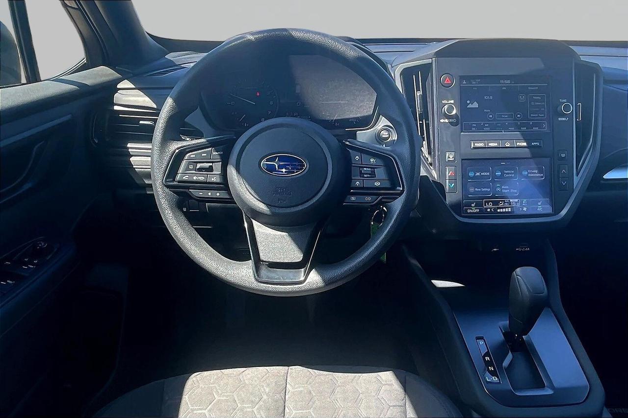 2025 Subaru Forester  Photo2