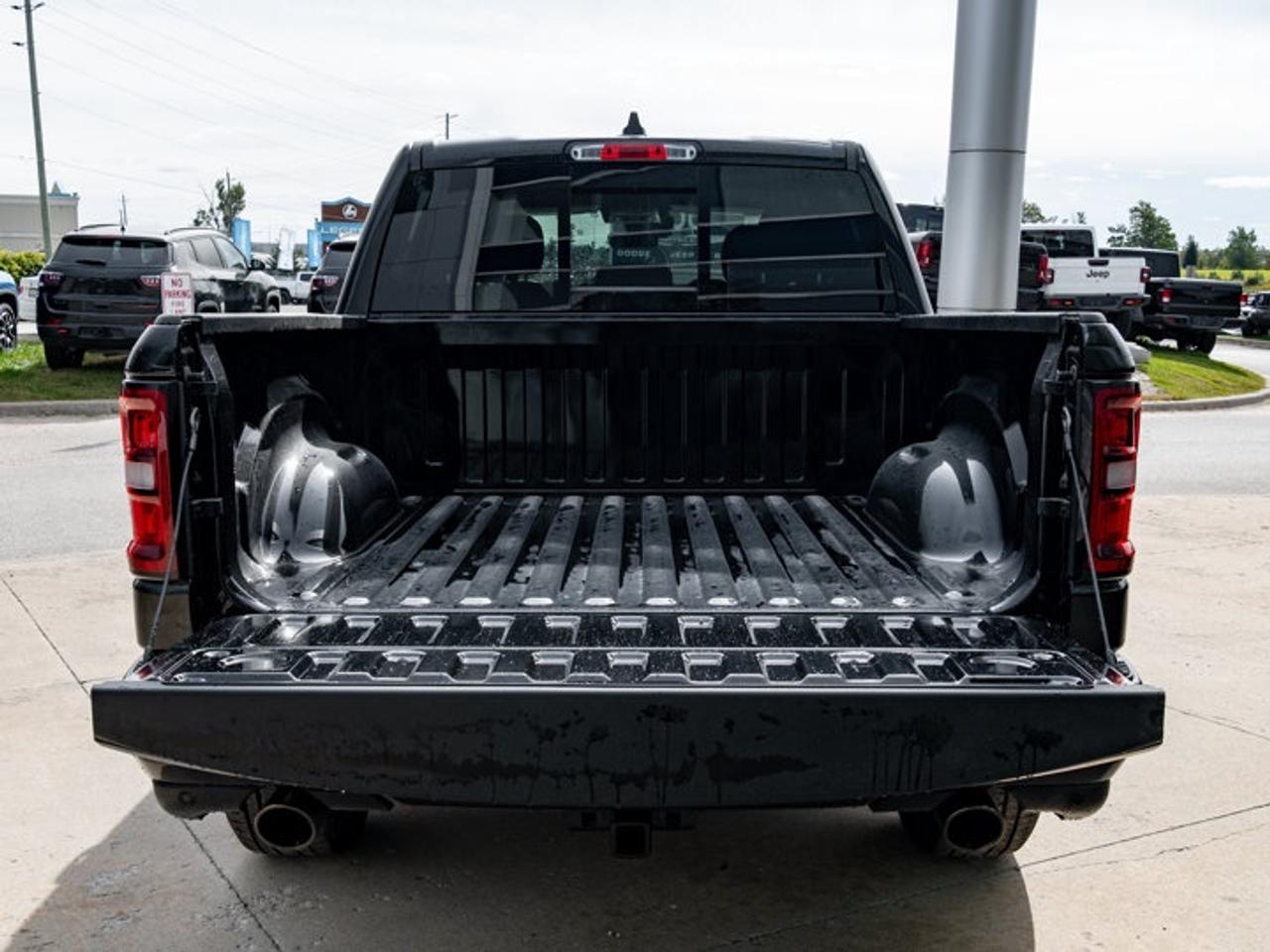2026 RAM 1500 Express Photo