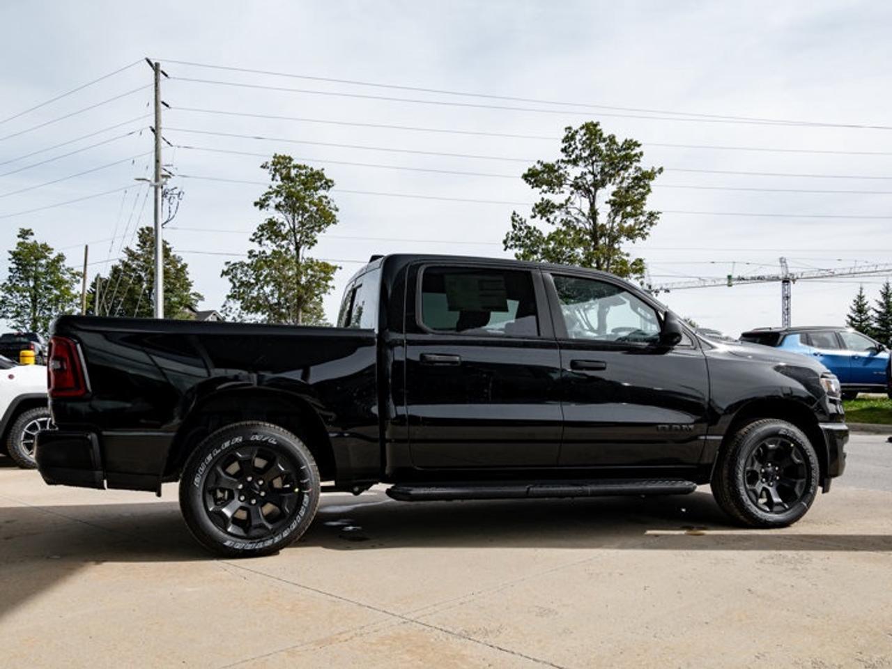2026 RAM 1500 Express Photo