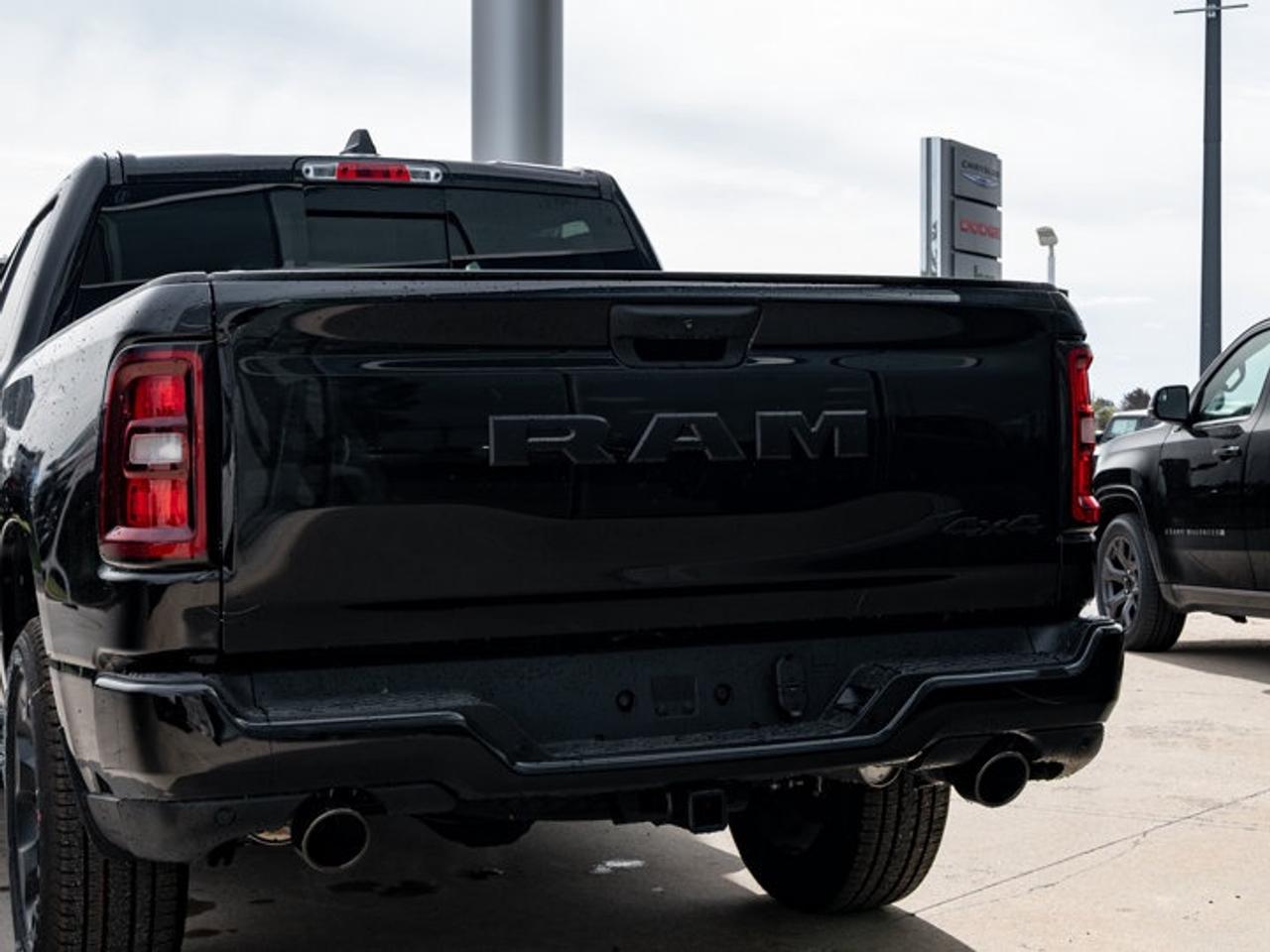 2026 RAM 1500 Express Photo