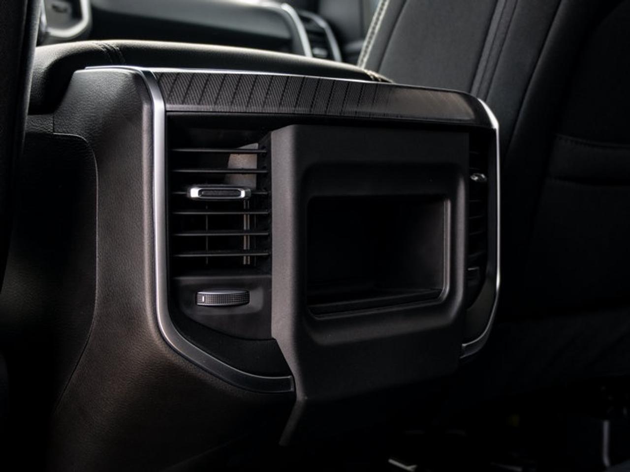 2026 RAM 1500 Express Photo