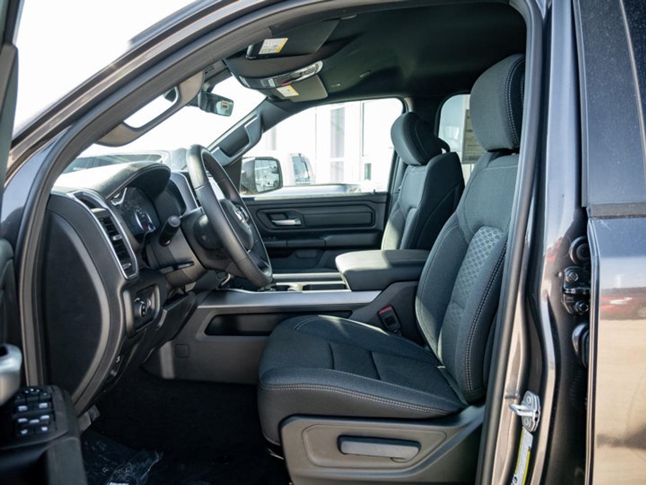 2026 RAM 1500 Express Photo