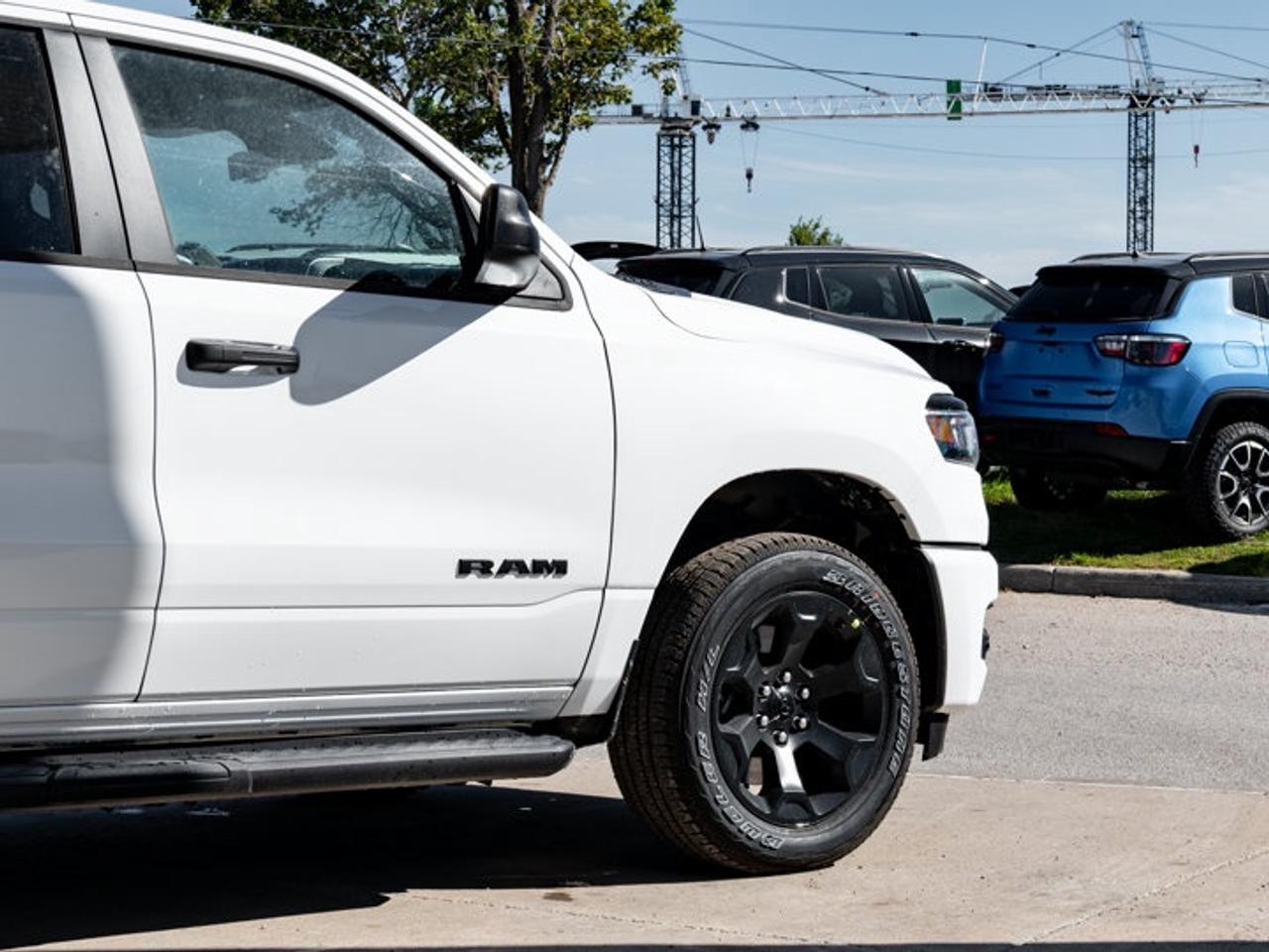 2026 RAM 1500 Express Photo