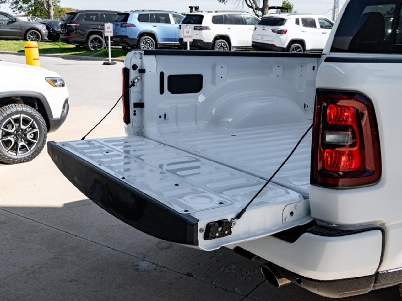 2026 RAM 1500 Express Photo