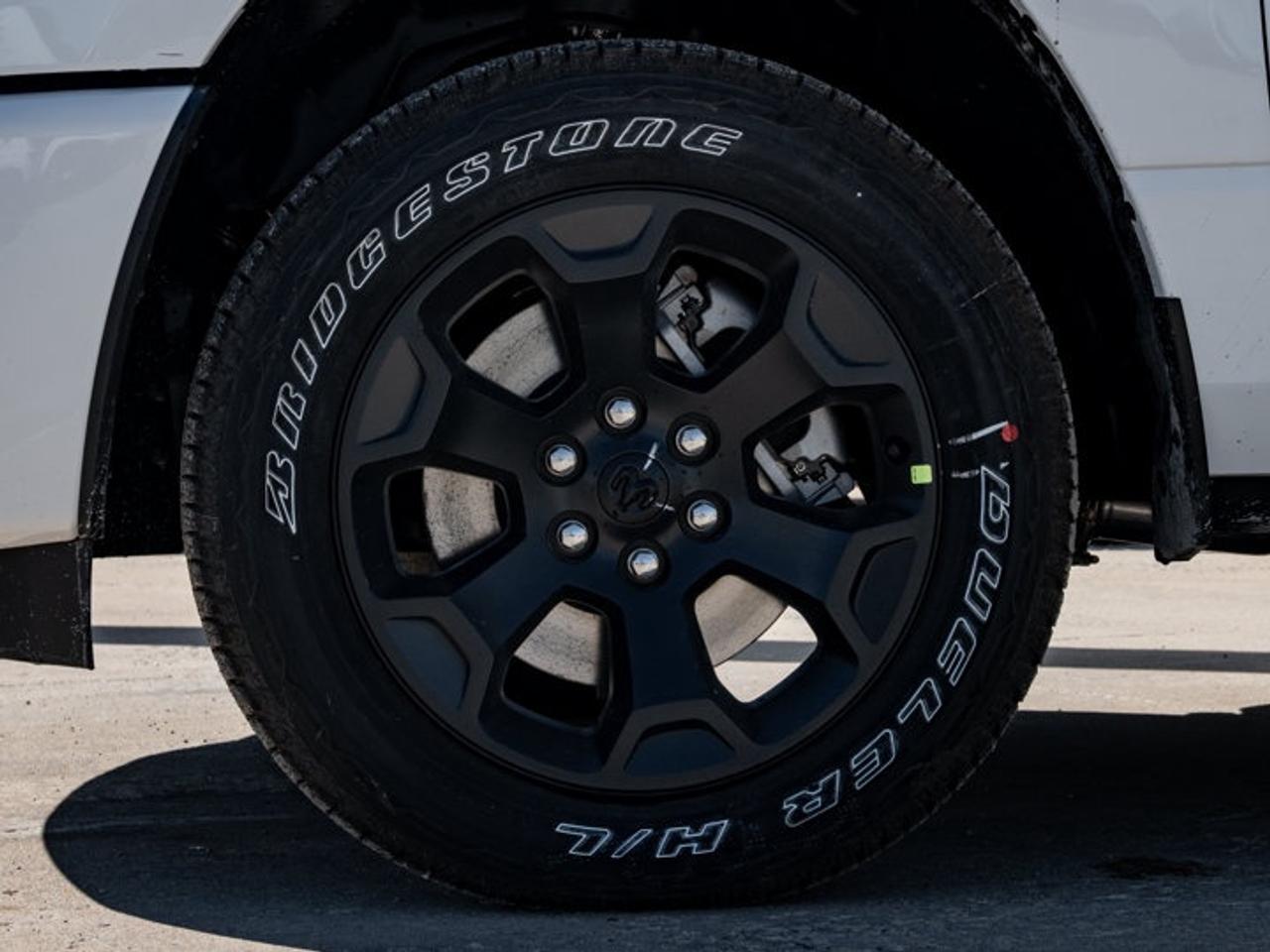 2026 RAM 1500 Express Photo