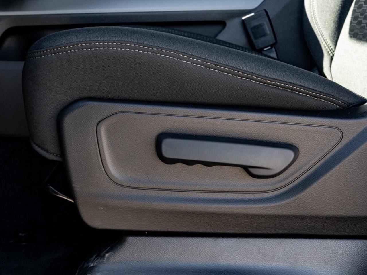 2026 RAM 1500 Express Photo