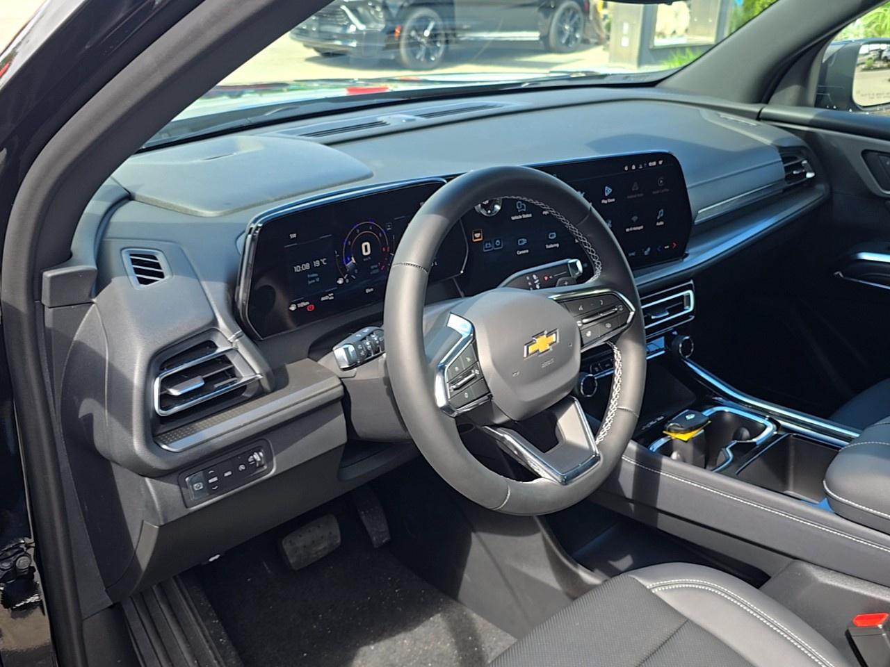 2026 Chevrolet Traverse AWD 4dr LT Photo