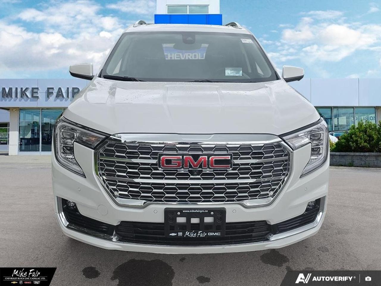 2024 GMC Terrain AWD Denali Photo