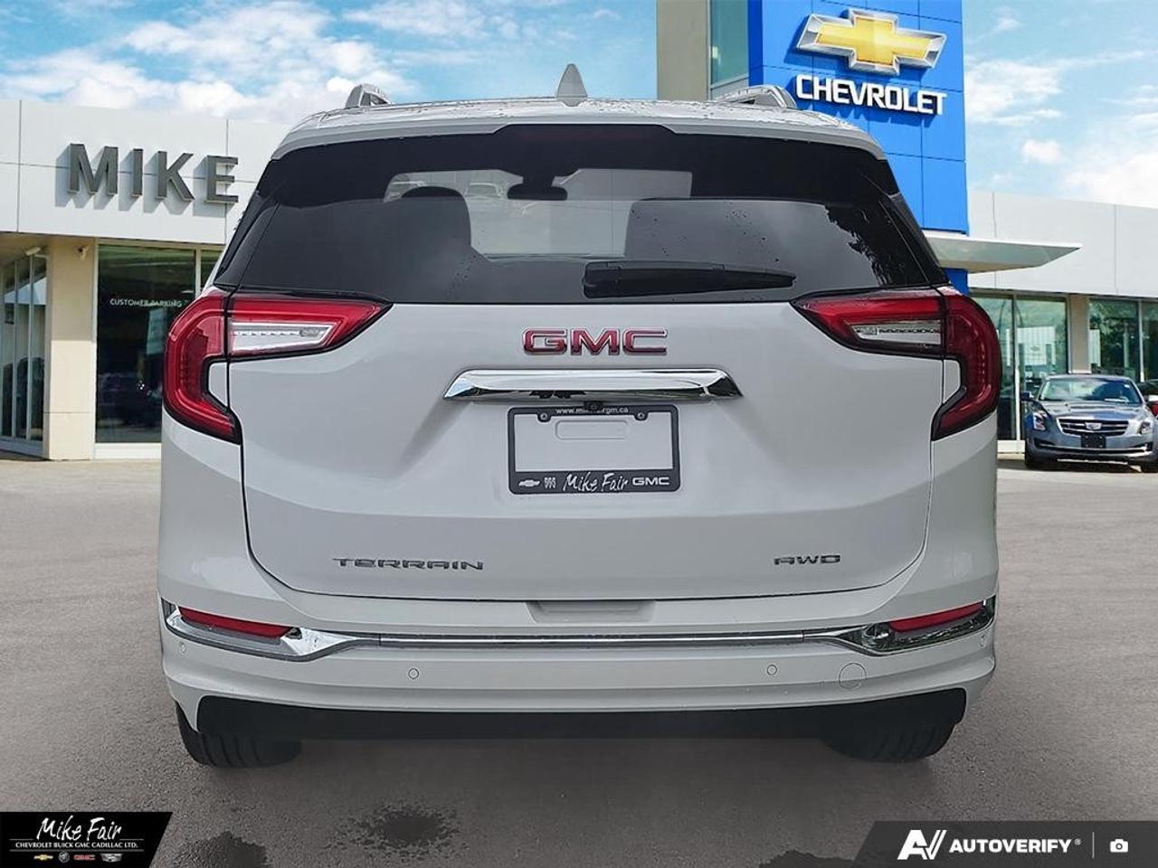 2024 GMC Terrain AWD Denali Photo