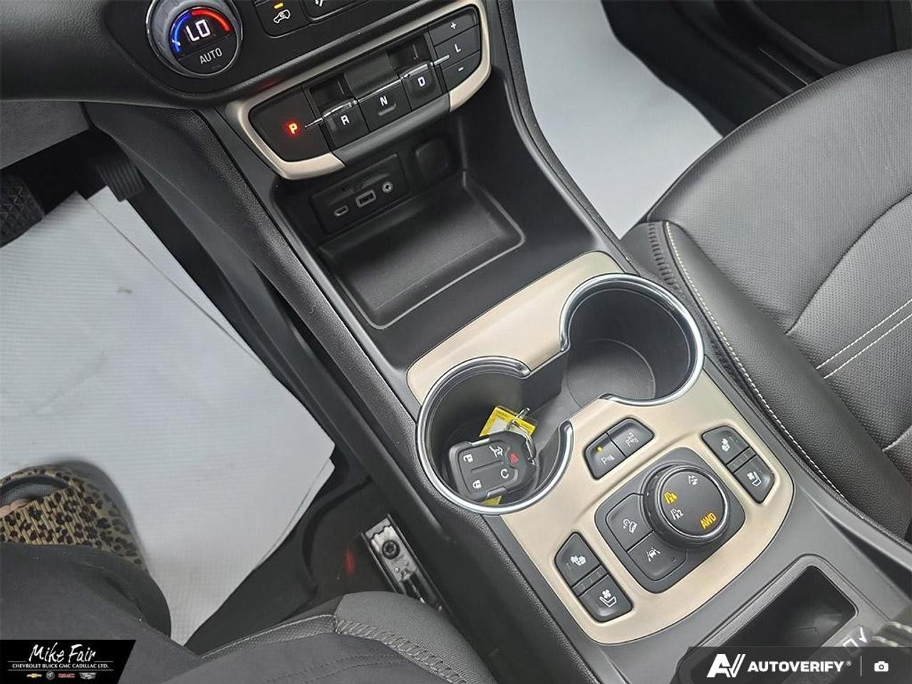 2024 GMC Terrain AWD Denali Photo