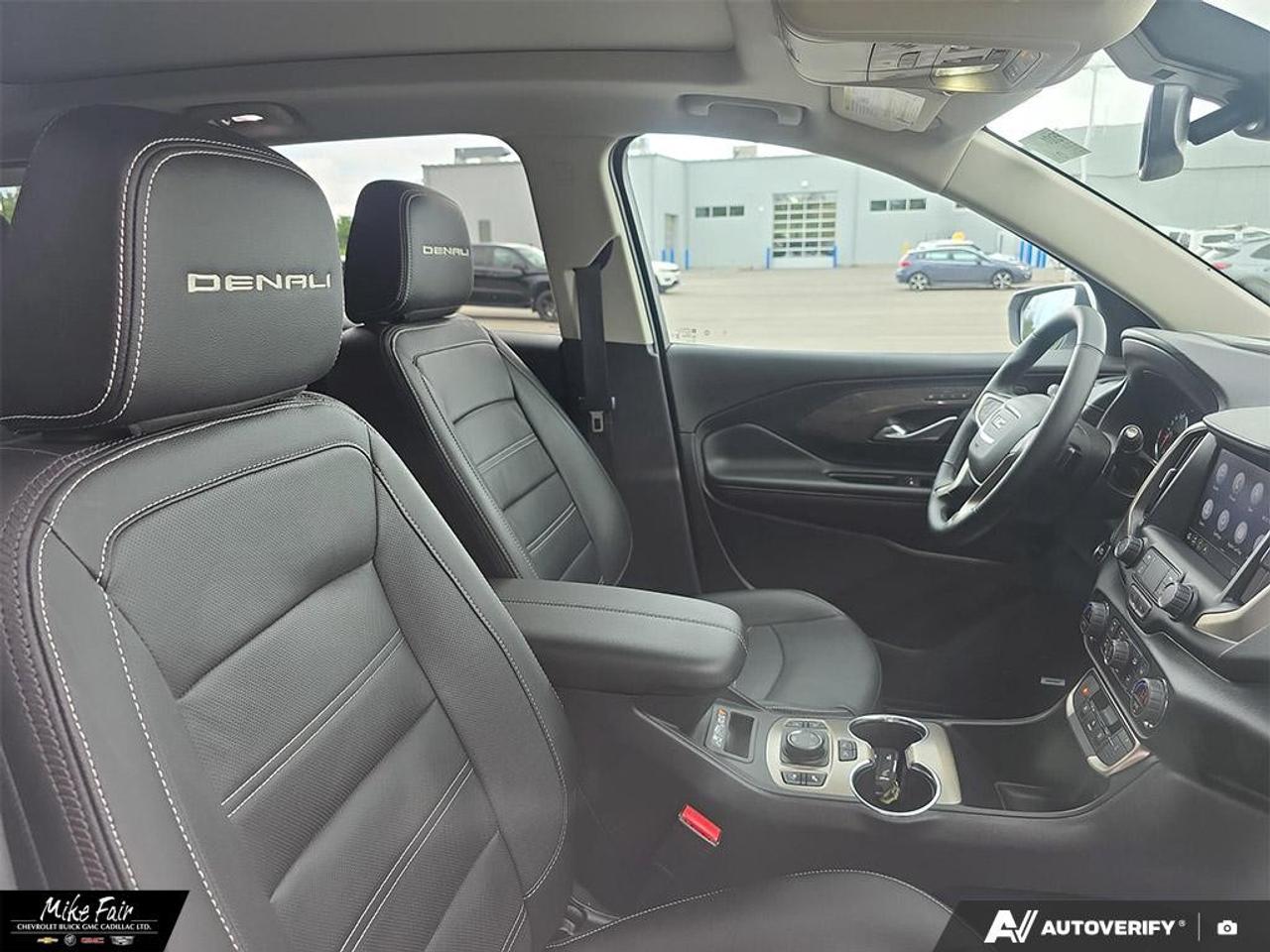 2024 GMC Terrain AWD Denali Photo