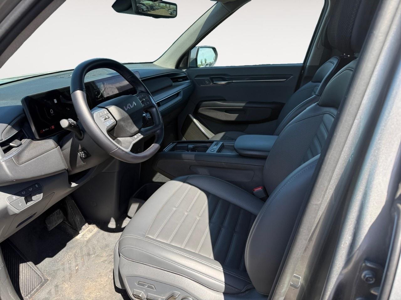 2025 Kia EV9 Land w/Premium Package AWD Photo