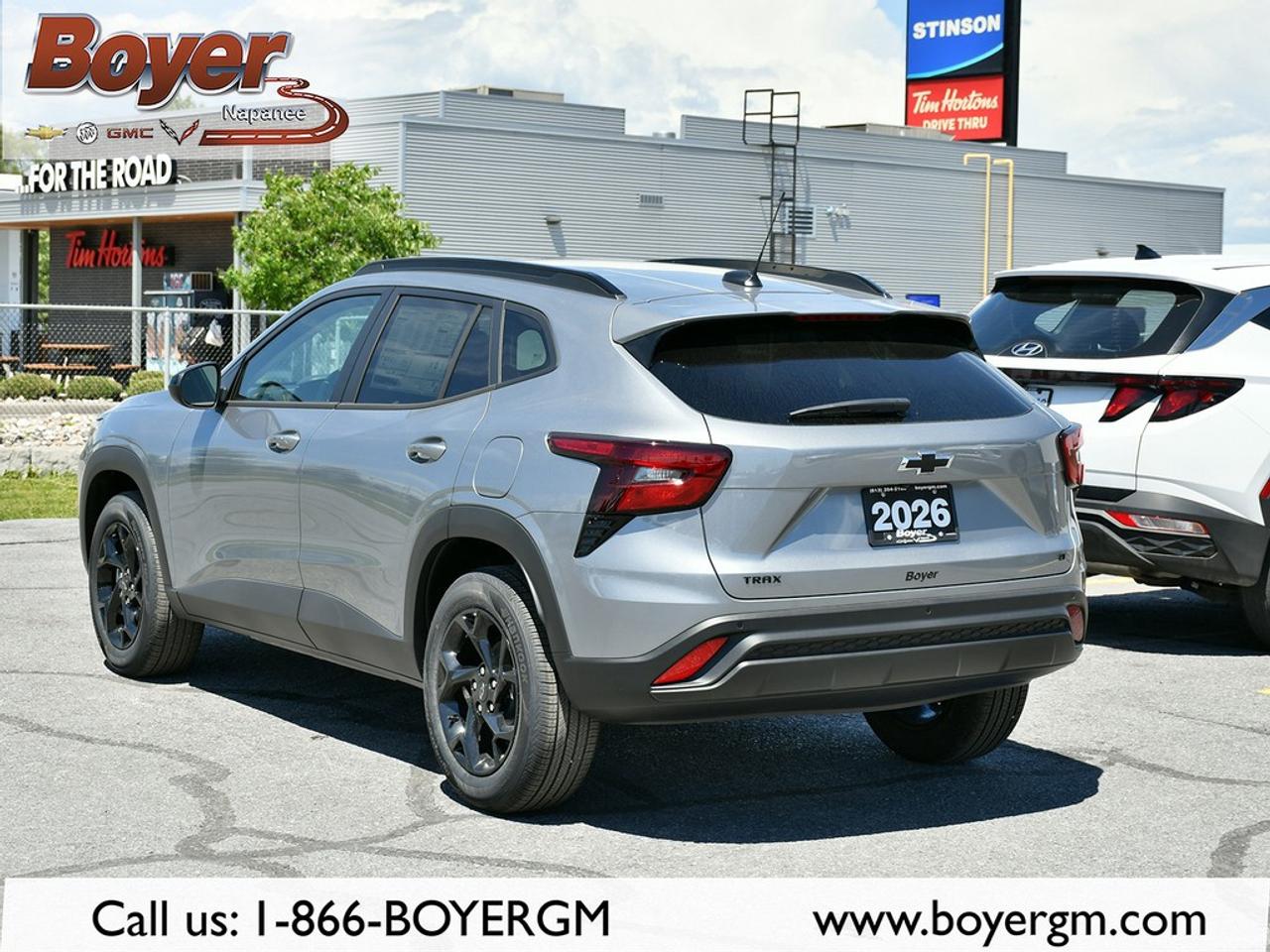 2026 Chevrolet Trax Fwd 4dr Lt Photo3