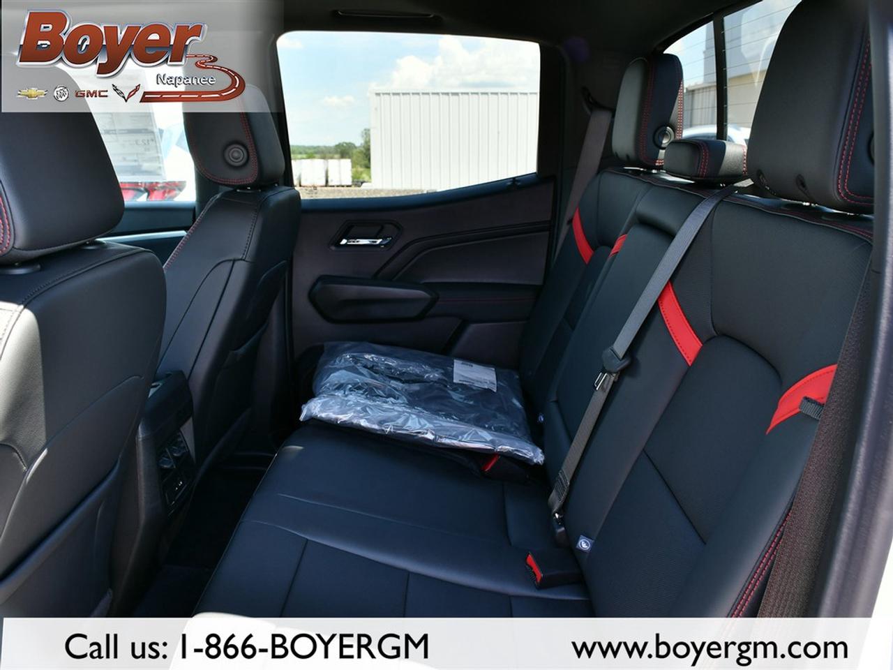 2026 Chevrolet Colorado Crew Cab Short Box 4-Wheel Drive Z71 Photo