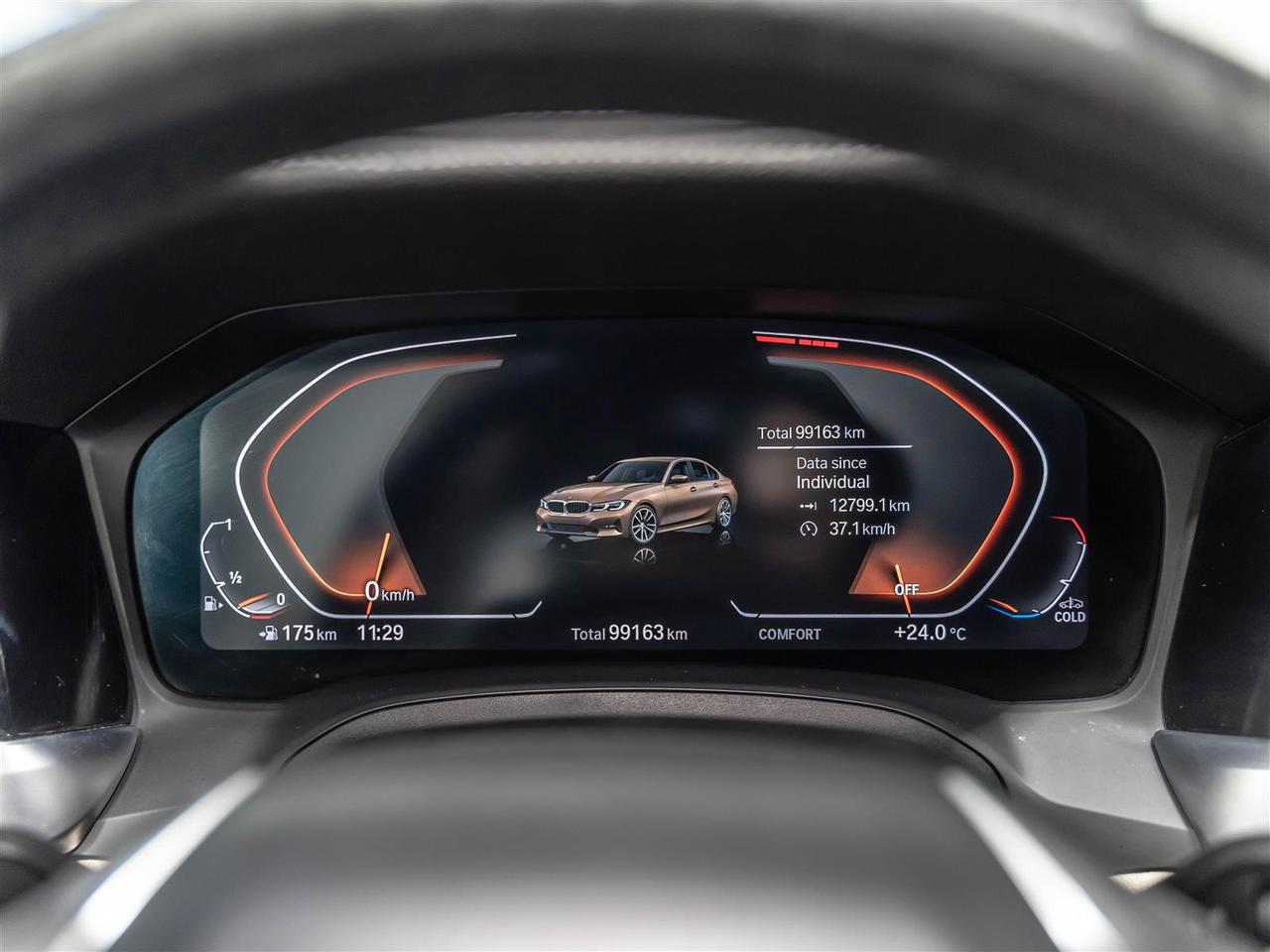 2019 BMW 318 330i xDrive|Sport Line|Navigation|Blind Spot|Rear Camera|Rare Colour Combo Photo