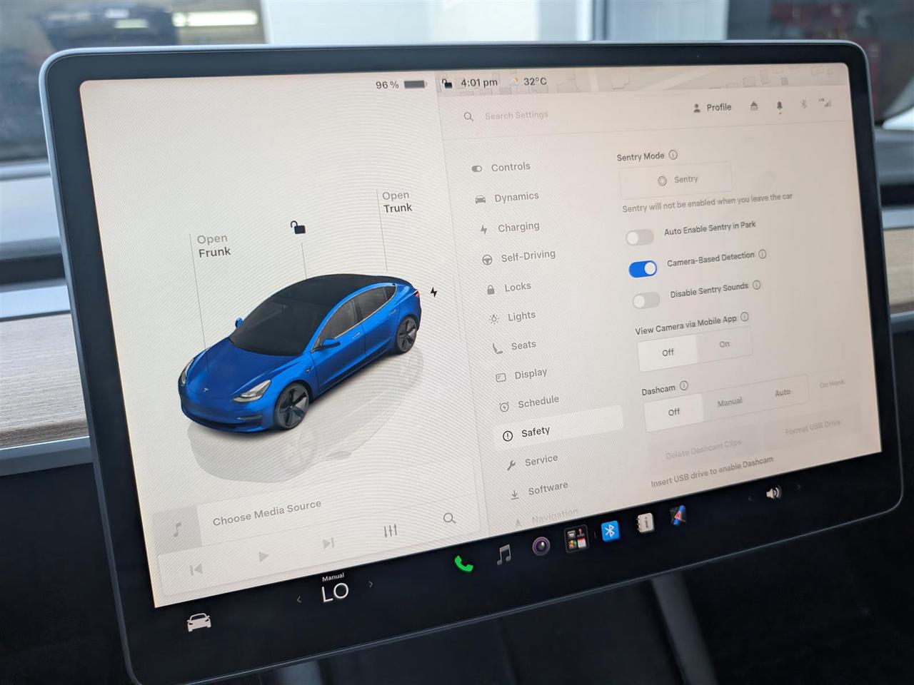 2023 Tesla Model 3 STANDARD Photo
