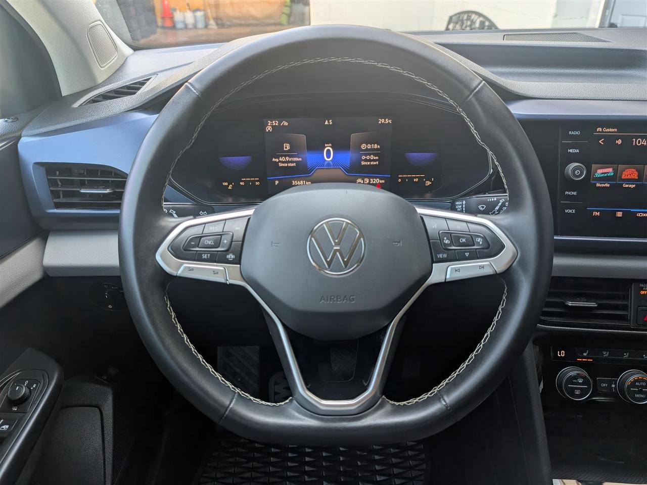 2022 Volkswagen Taos 4MOTION - REV CAM - HTD SEATS - TECH FEATS Photo