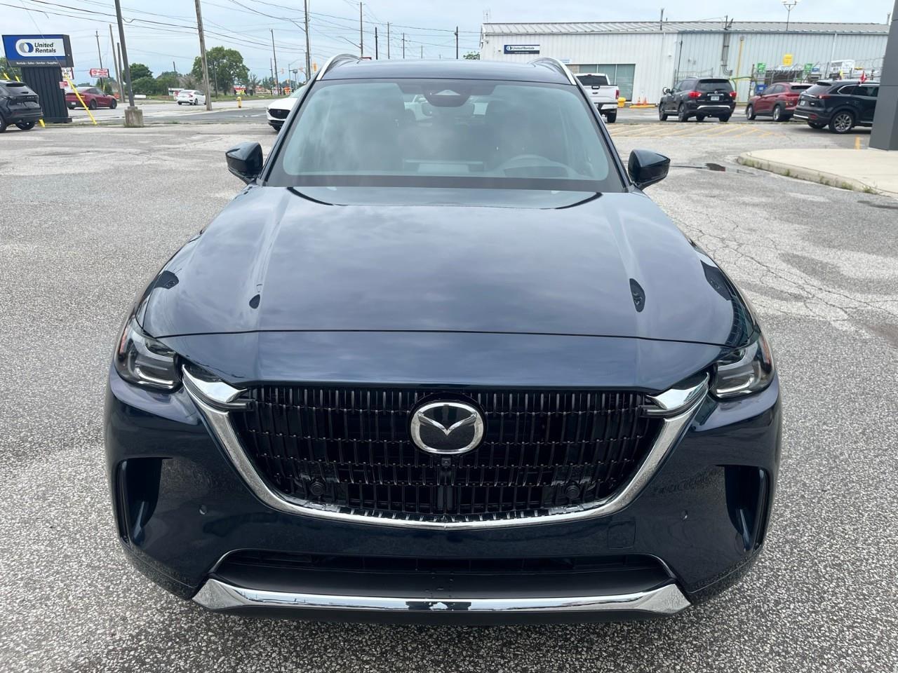 2026 Mazda CX-90 MHEV Signature Photo5